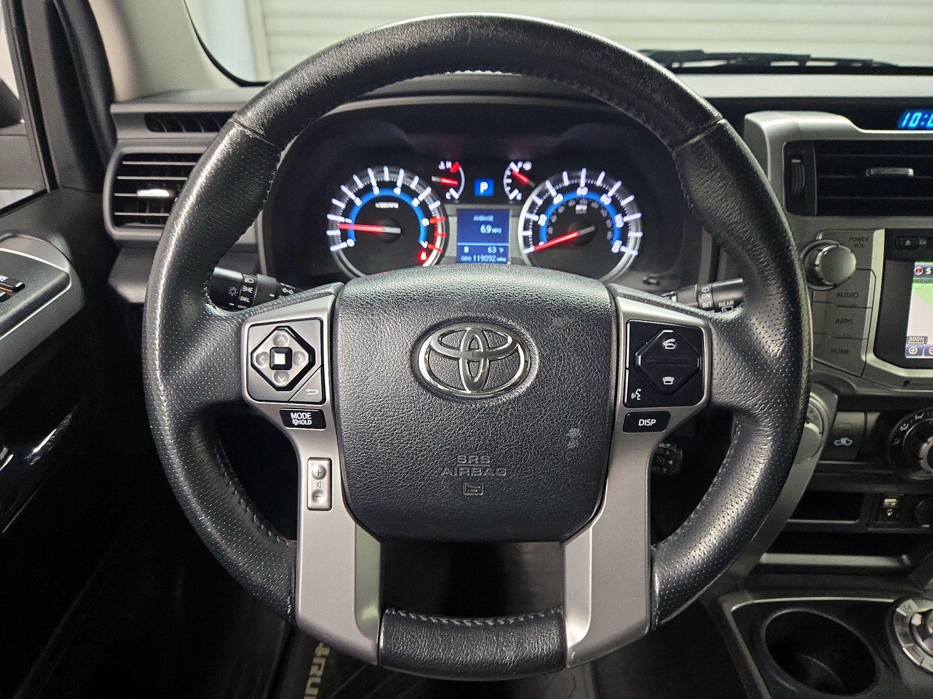 Thumbnail: 2016 Toyota 4Runner - 10