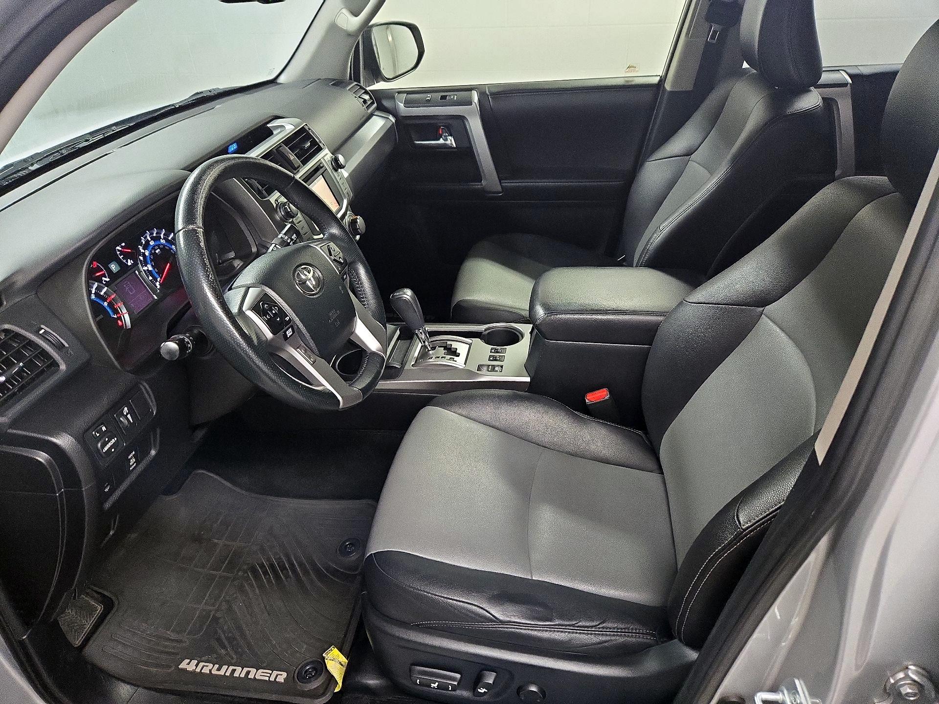 Thumbnail: 2016 Toyota 4Runner - 11