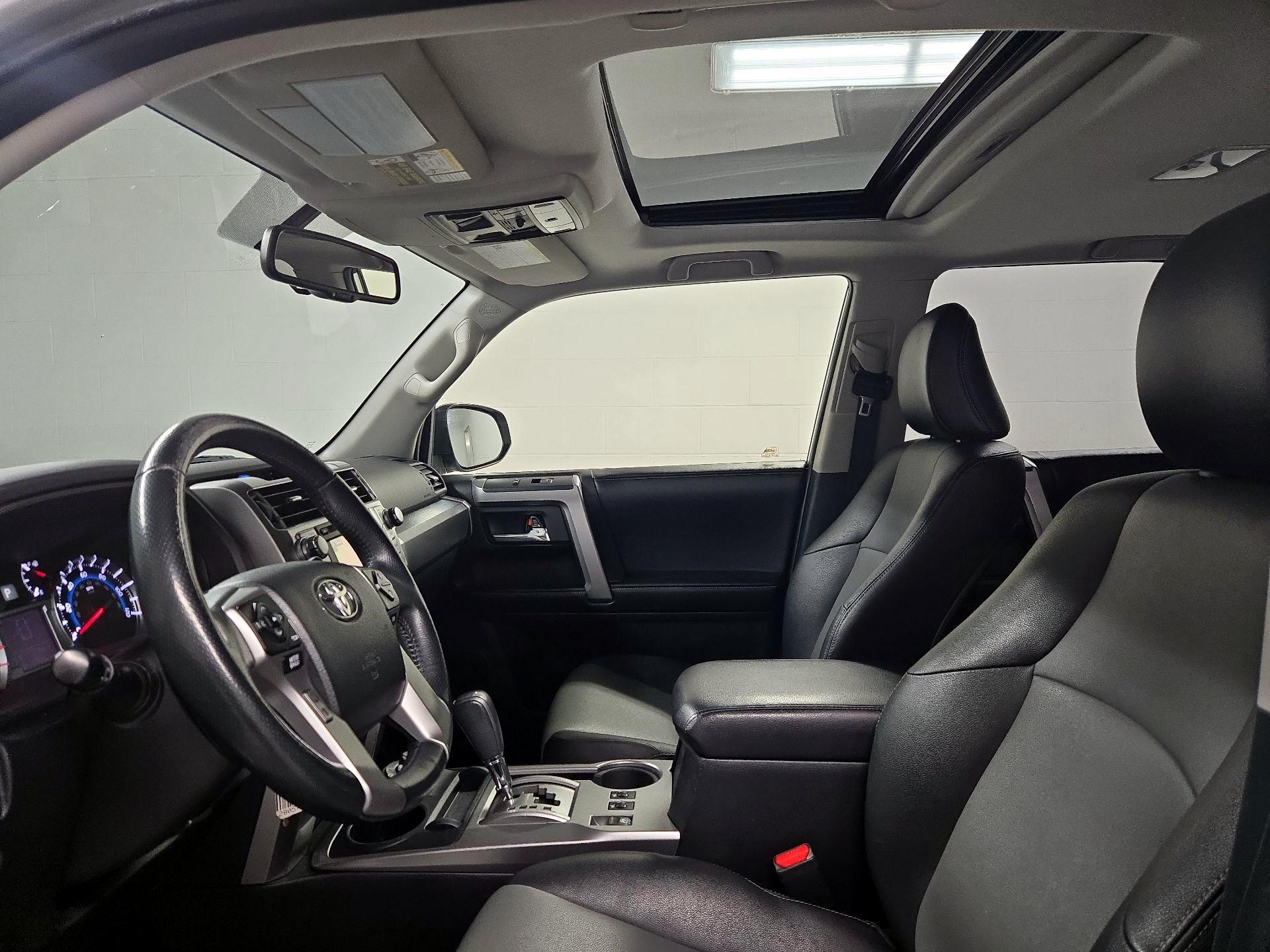 Thumbnail: 2016 Toyota 4Runner - 20