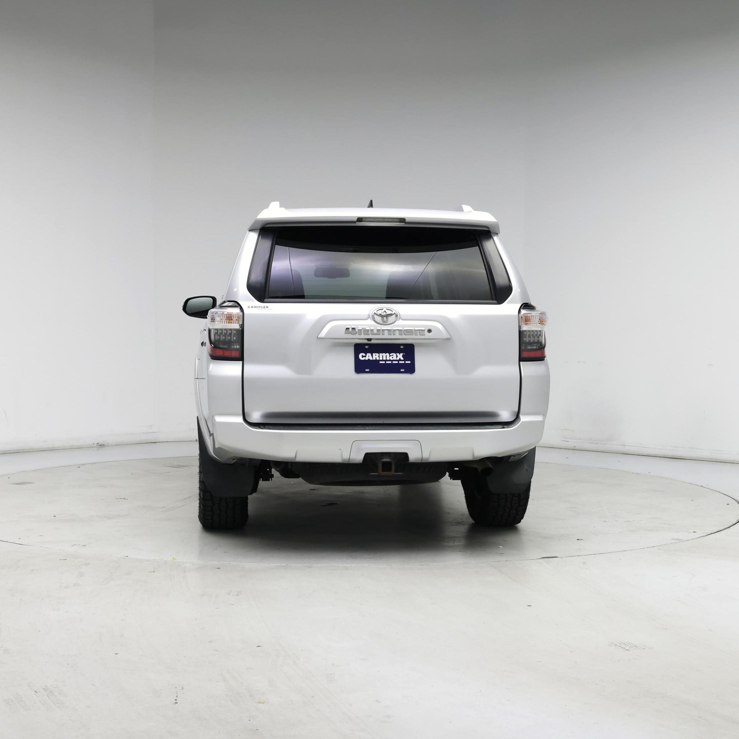 Thumbnail: 2016 Toyota 4Runner - 6