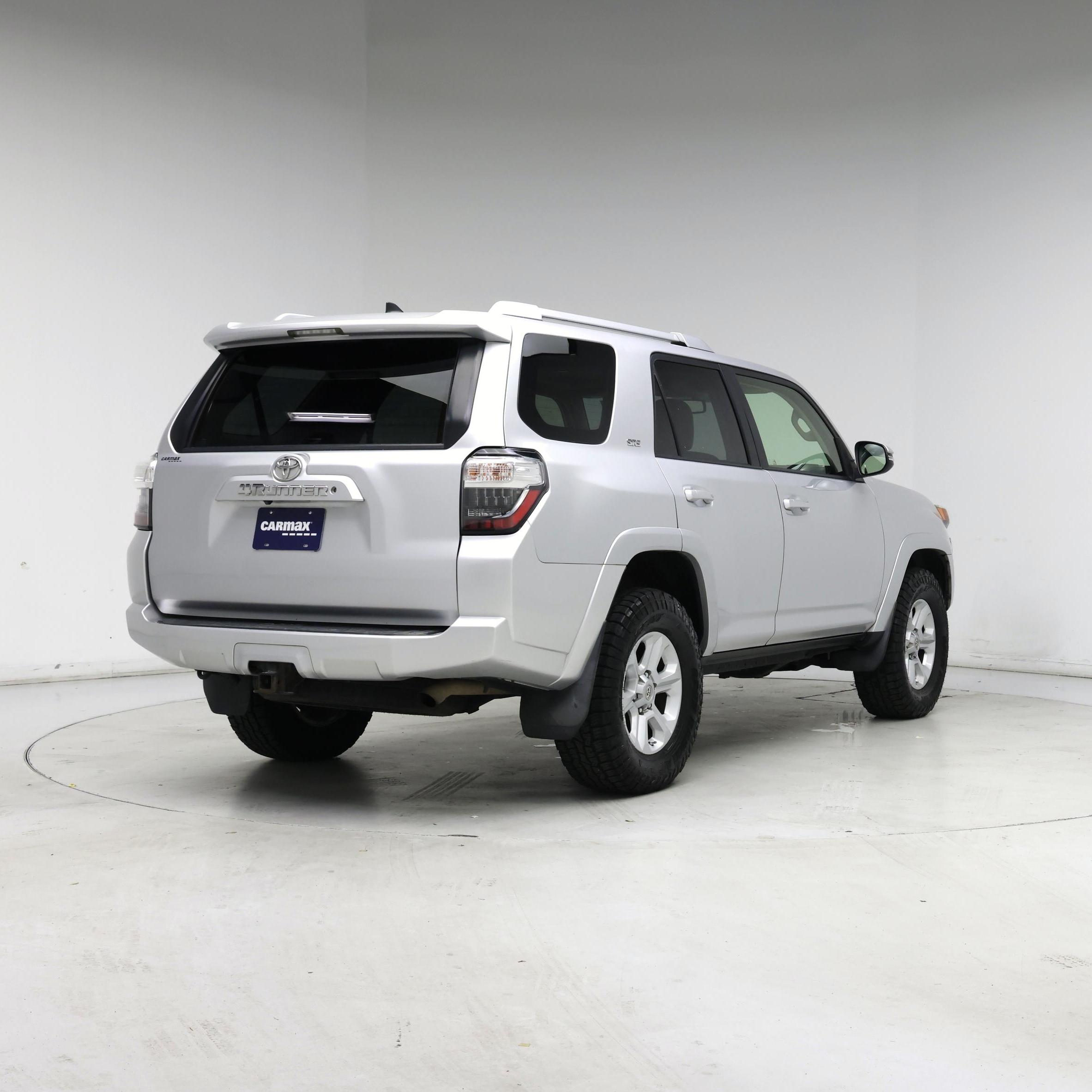 Thumbnail: 2016 Toyota 4Runner - 8