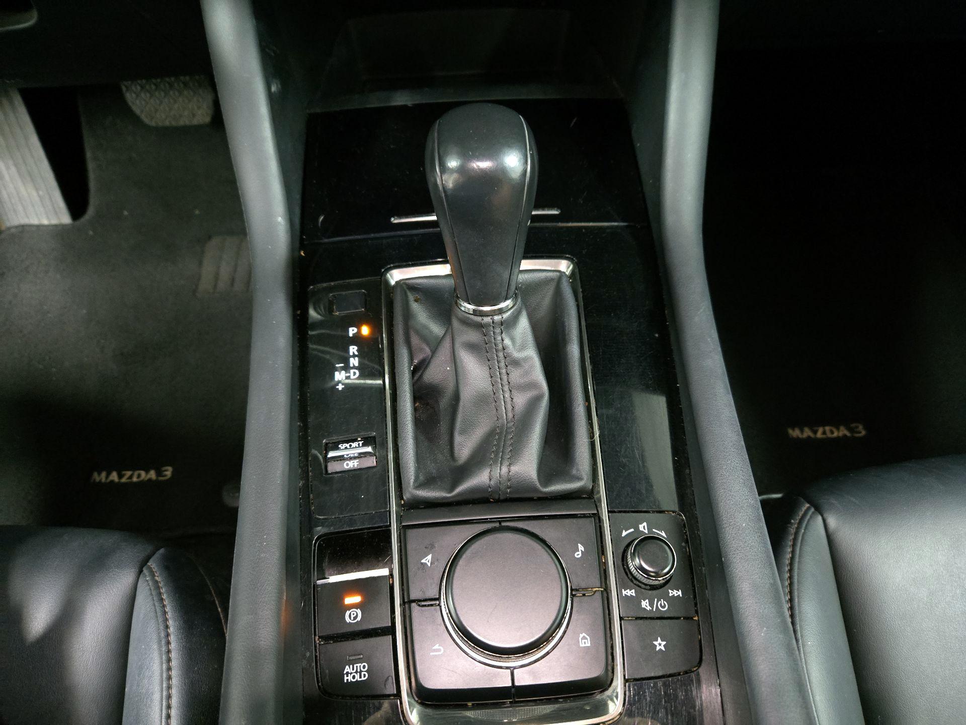 Thumbnail: 2019 Mazda Mazda3 - 17