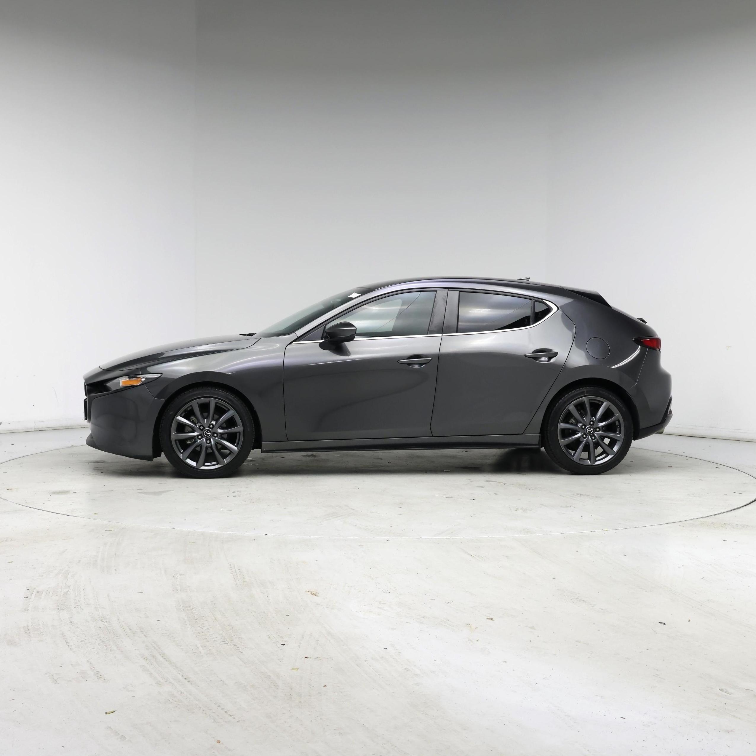 Thumbnail: 2019 Mazda Mazda3 - 3