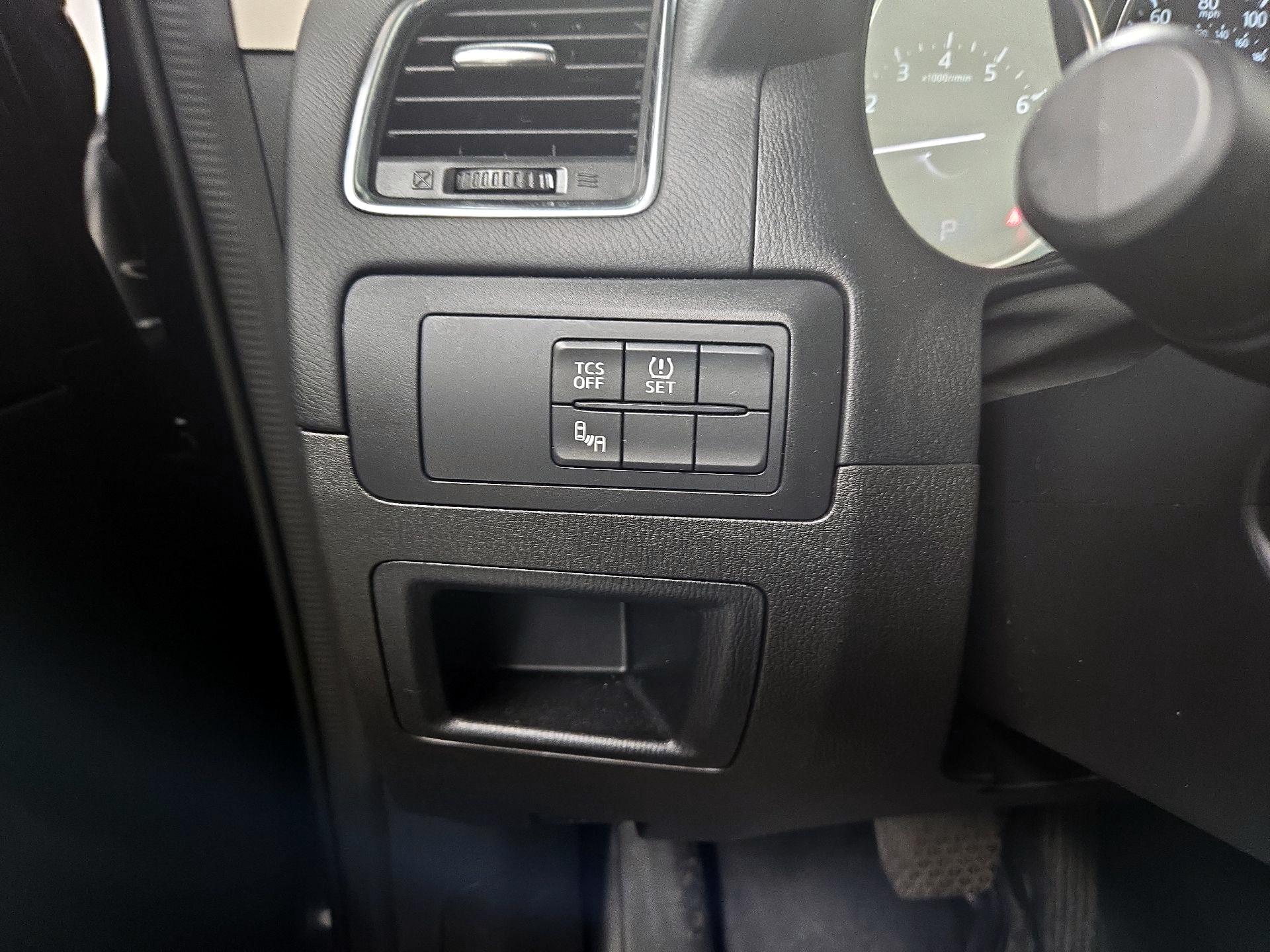 Thumbnail: 2016 Mazda CX-5 - 13