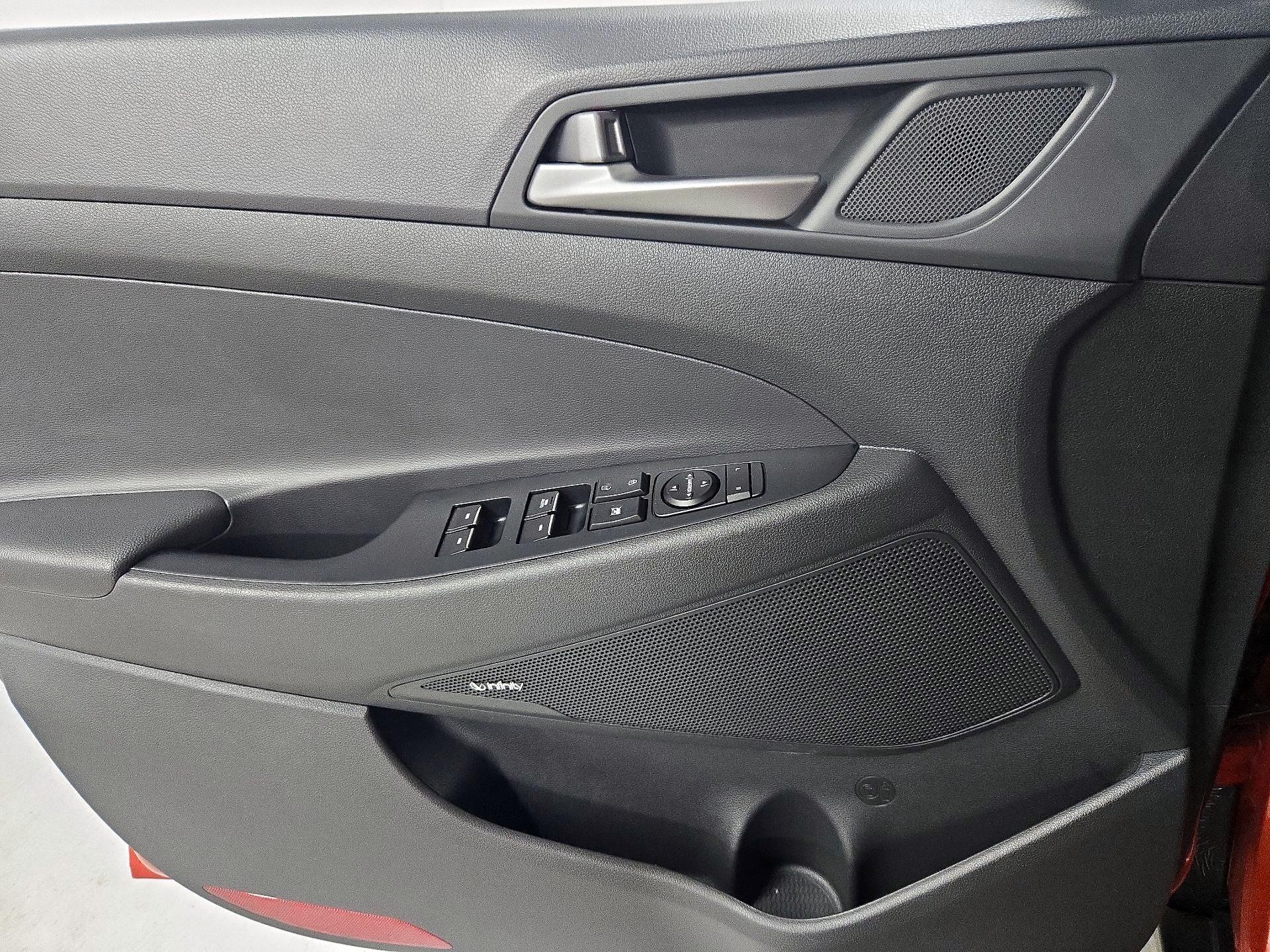 Thumbnail: 2017 Hyundai Tucson - 12