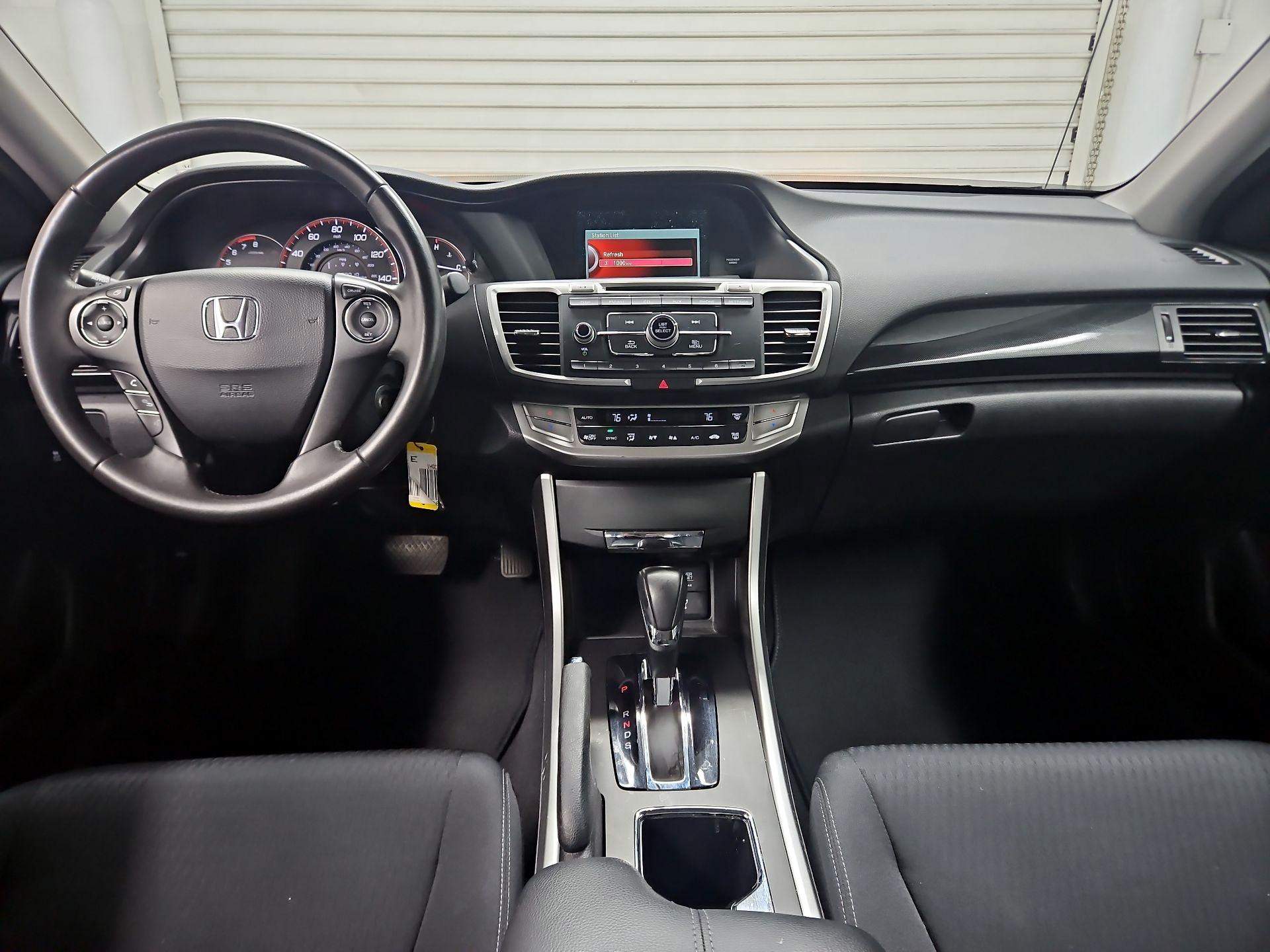 Thumbnail: 2015 Honda Accord - 9