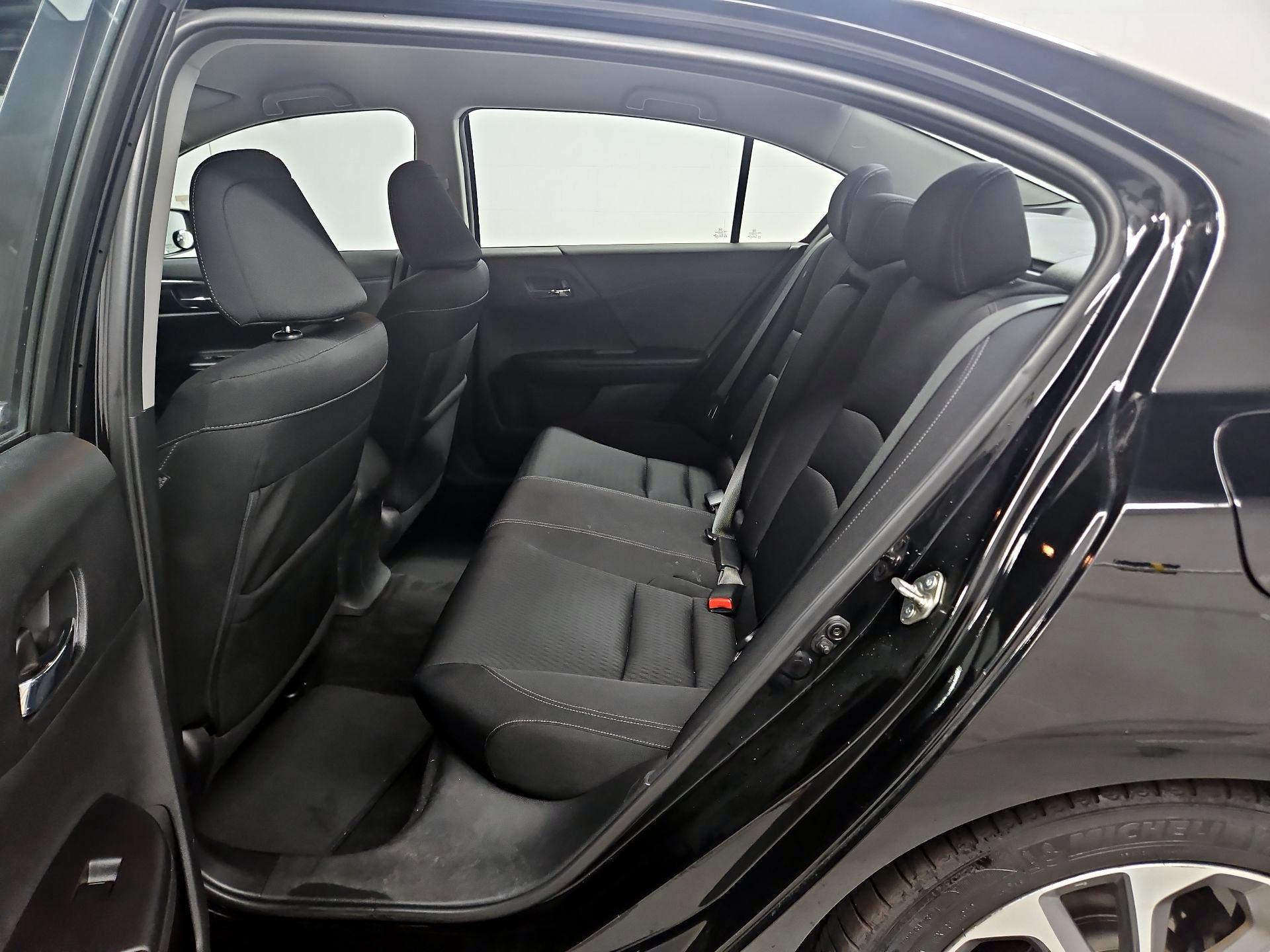 Thumbnail: 2015 Honda Accord - 19