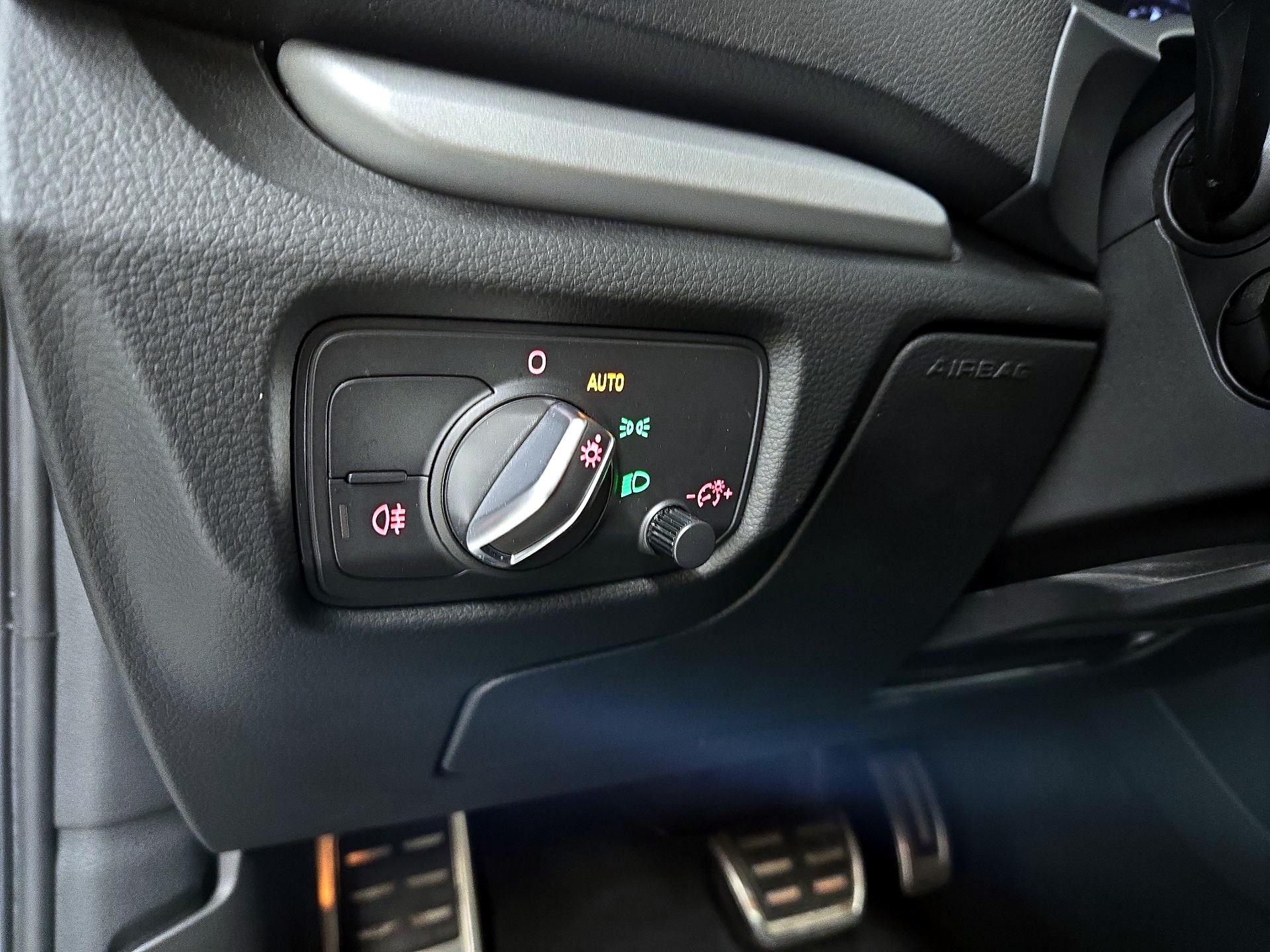 Thumbnail: 2016 Audi A3 - 13