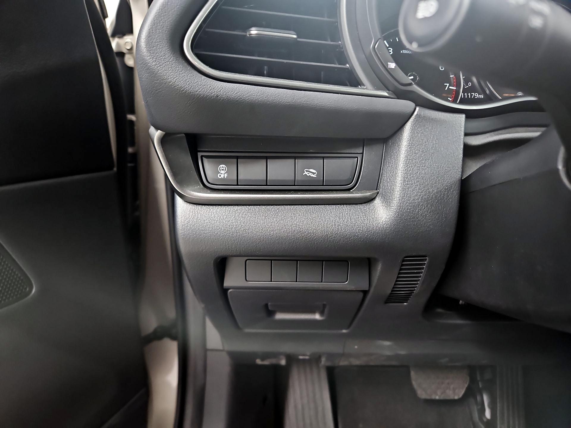 Thumbnail: 2023 Mazda CX-30 - 13