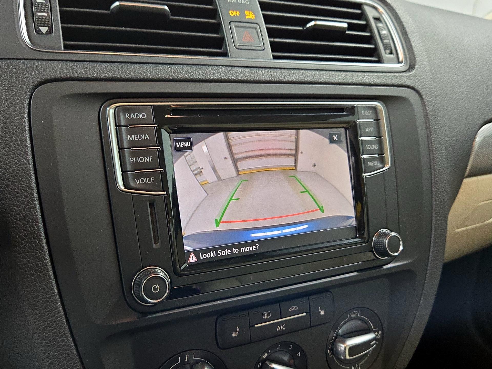 Thumbnail: 2018 Volkswagen Jetta - 14