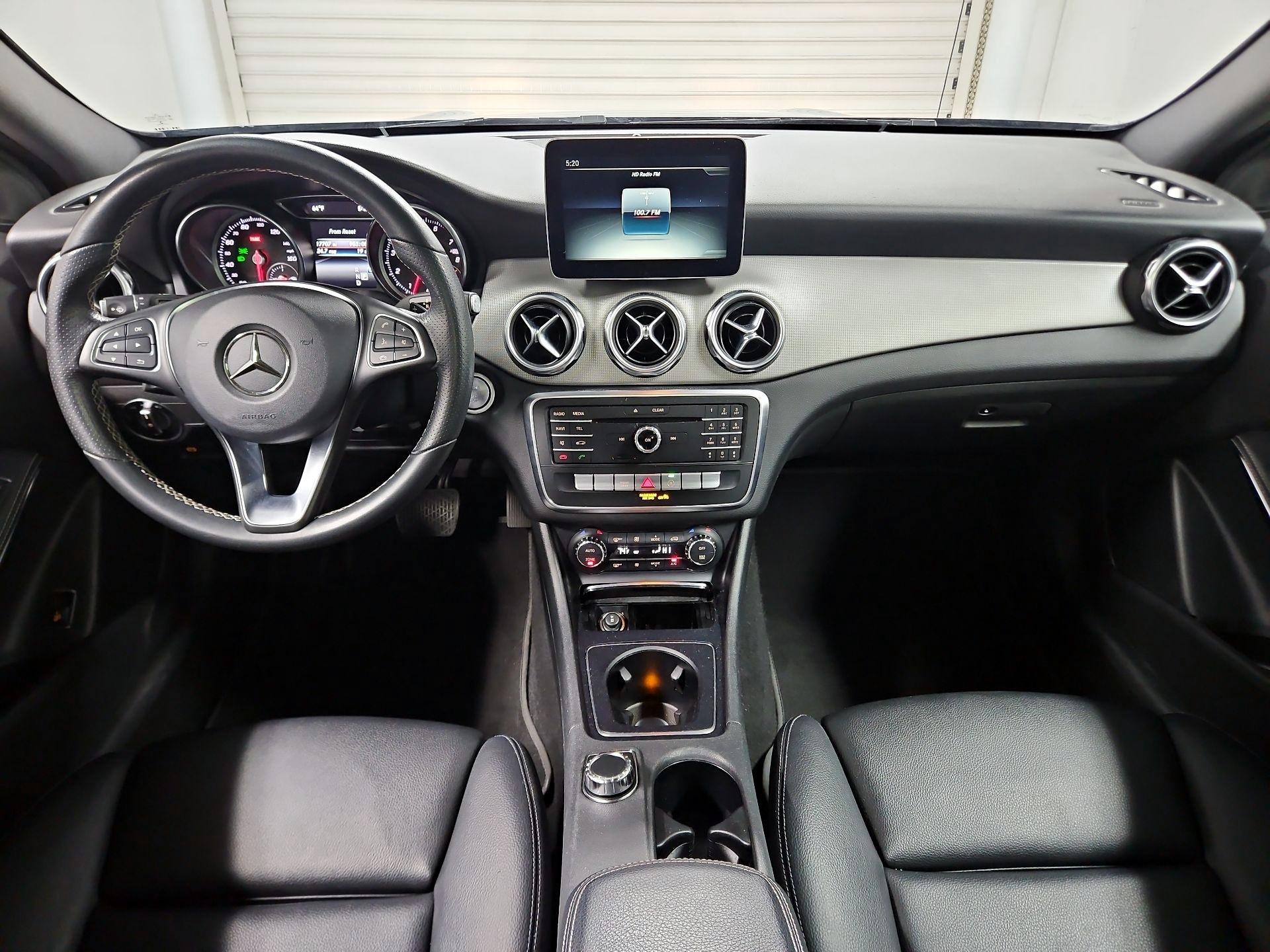 Thumbnail: 2018 Mercedes-Benz GLA - 9