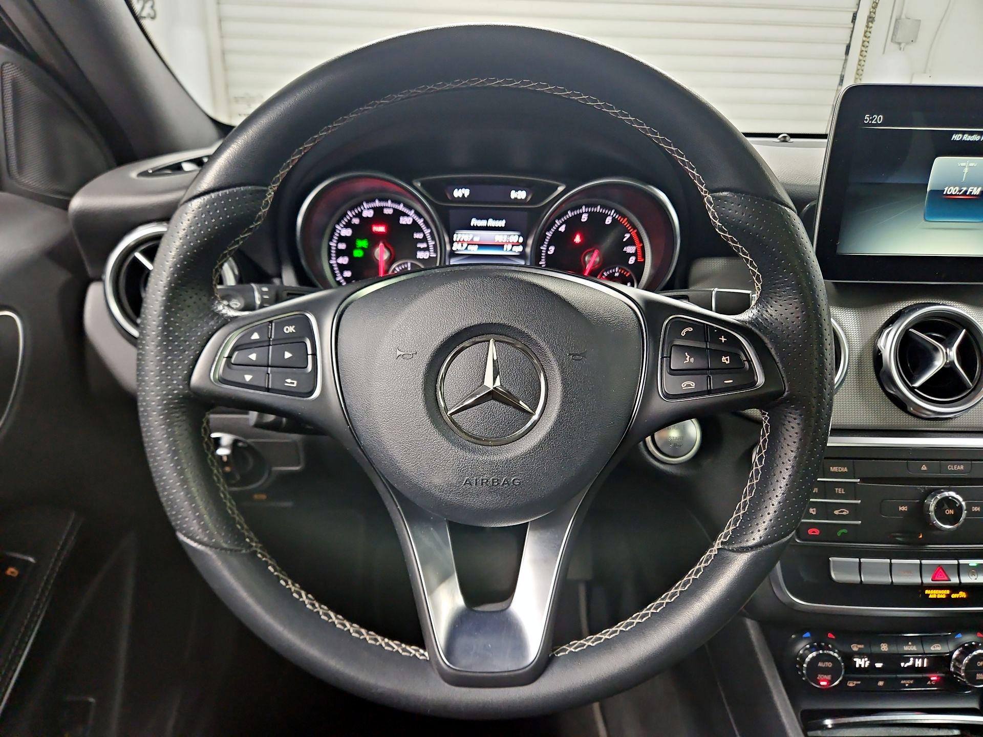 Thumbnail: 2018 Mercedes-Benz GLA - 10