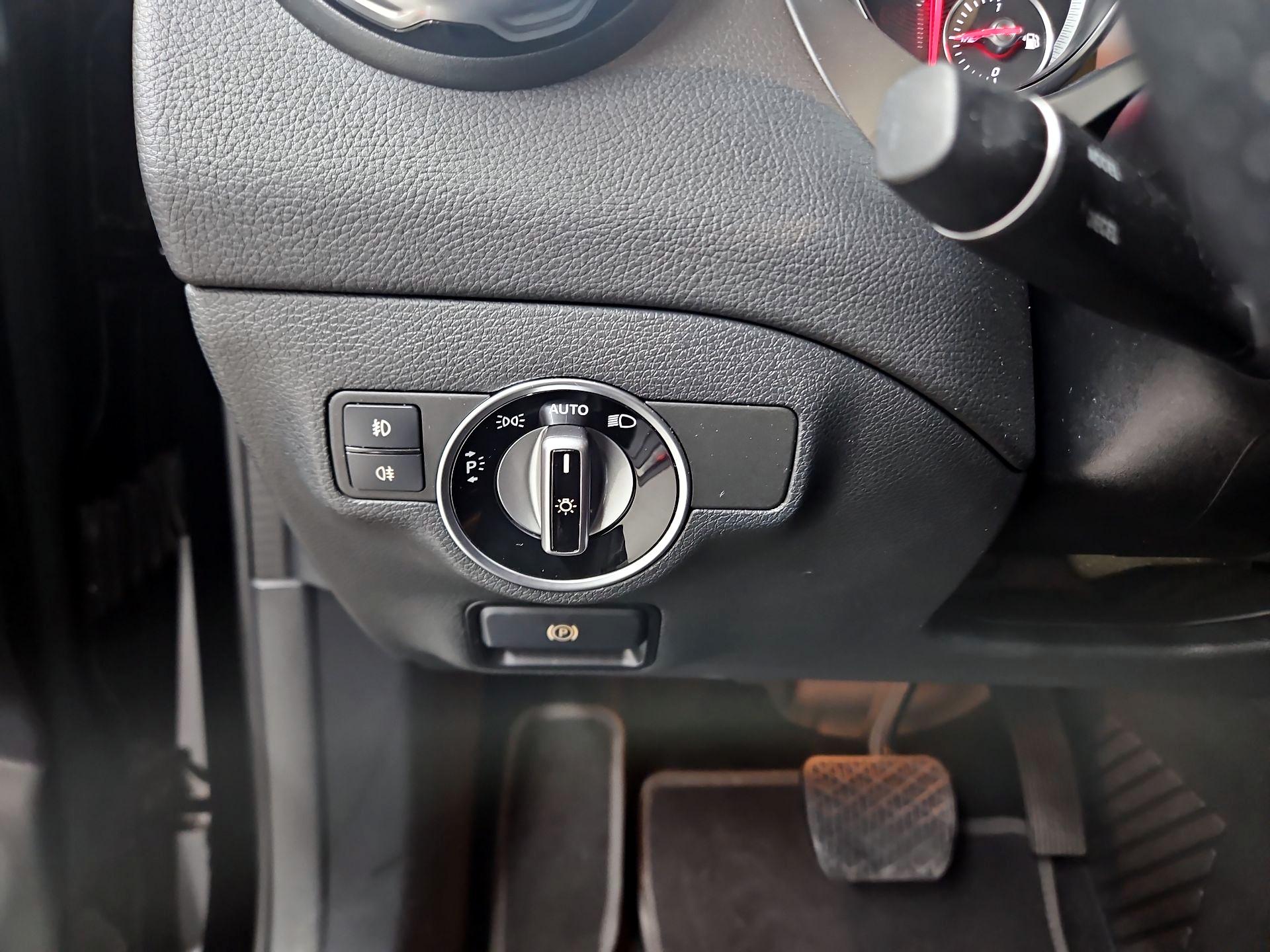 Thumbnail: 2018 Mercedes-Benz GLA - 13