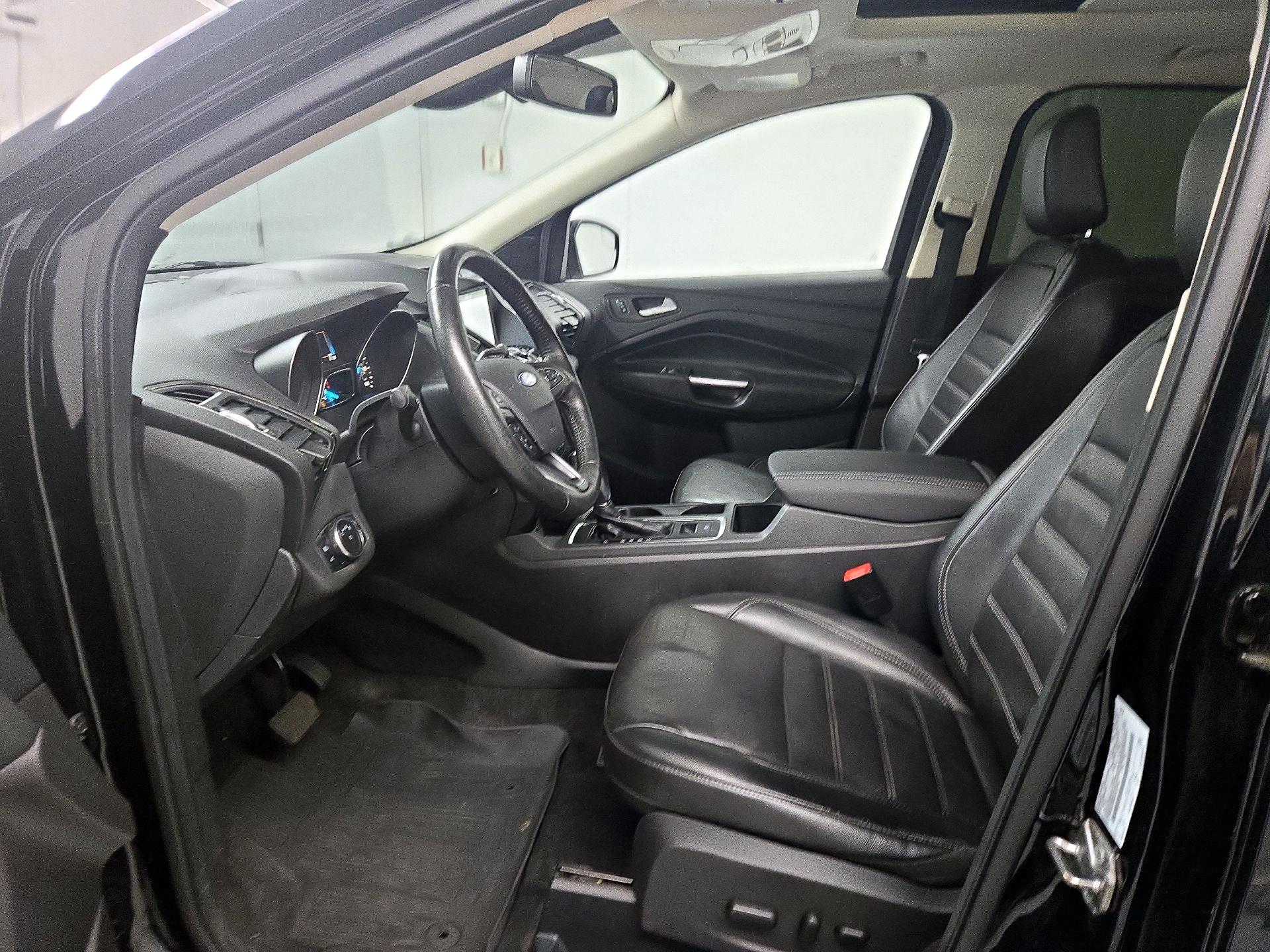 Thumbnail: 2018 Ford Escape - 11