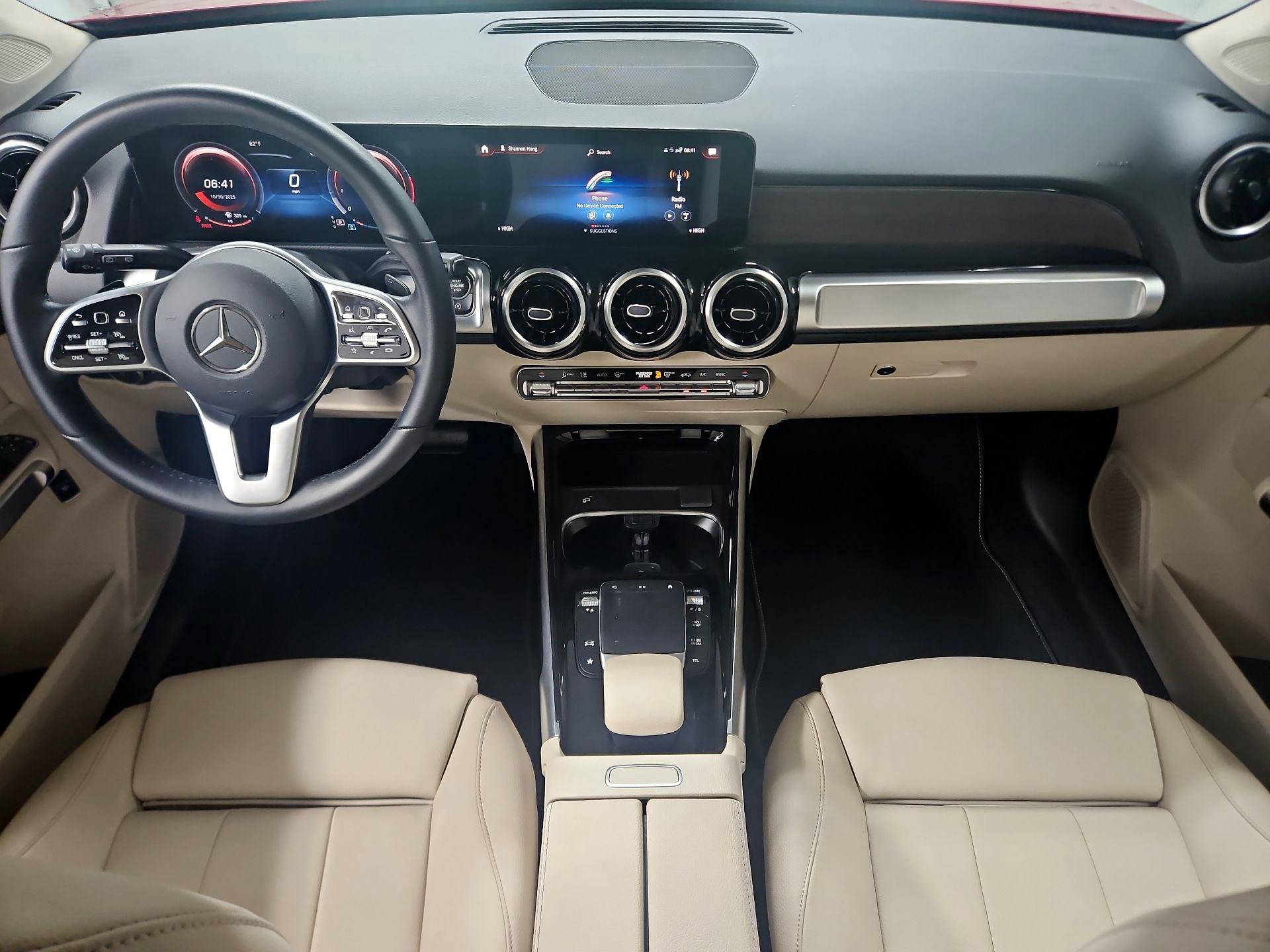 Thumbnail: 2022 Mercedes-Benz GLB - 9