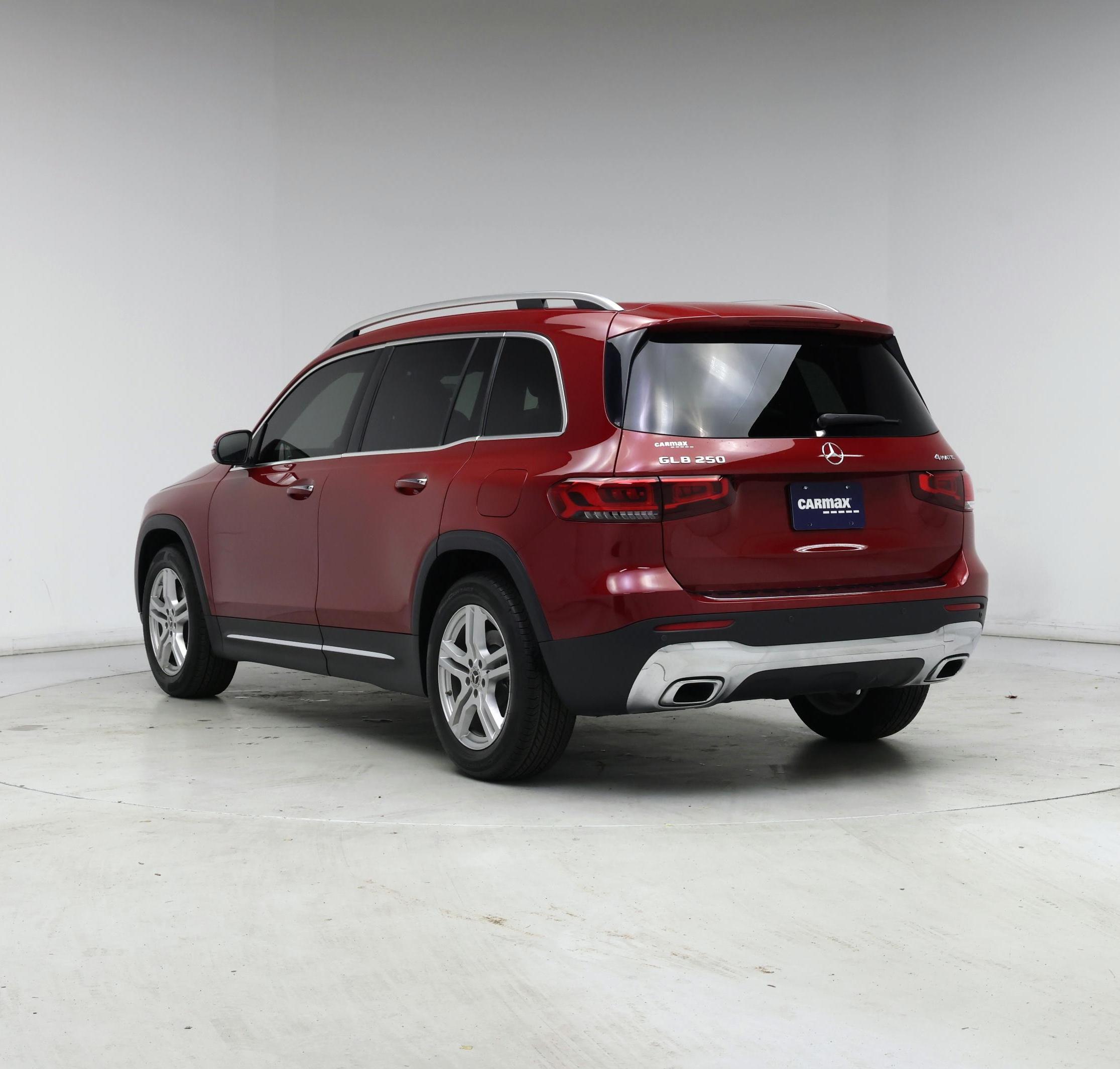 Thumbnail: 2022 Mercedes-Benz GLB - 2