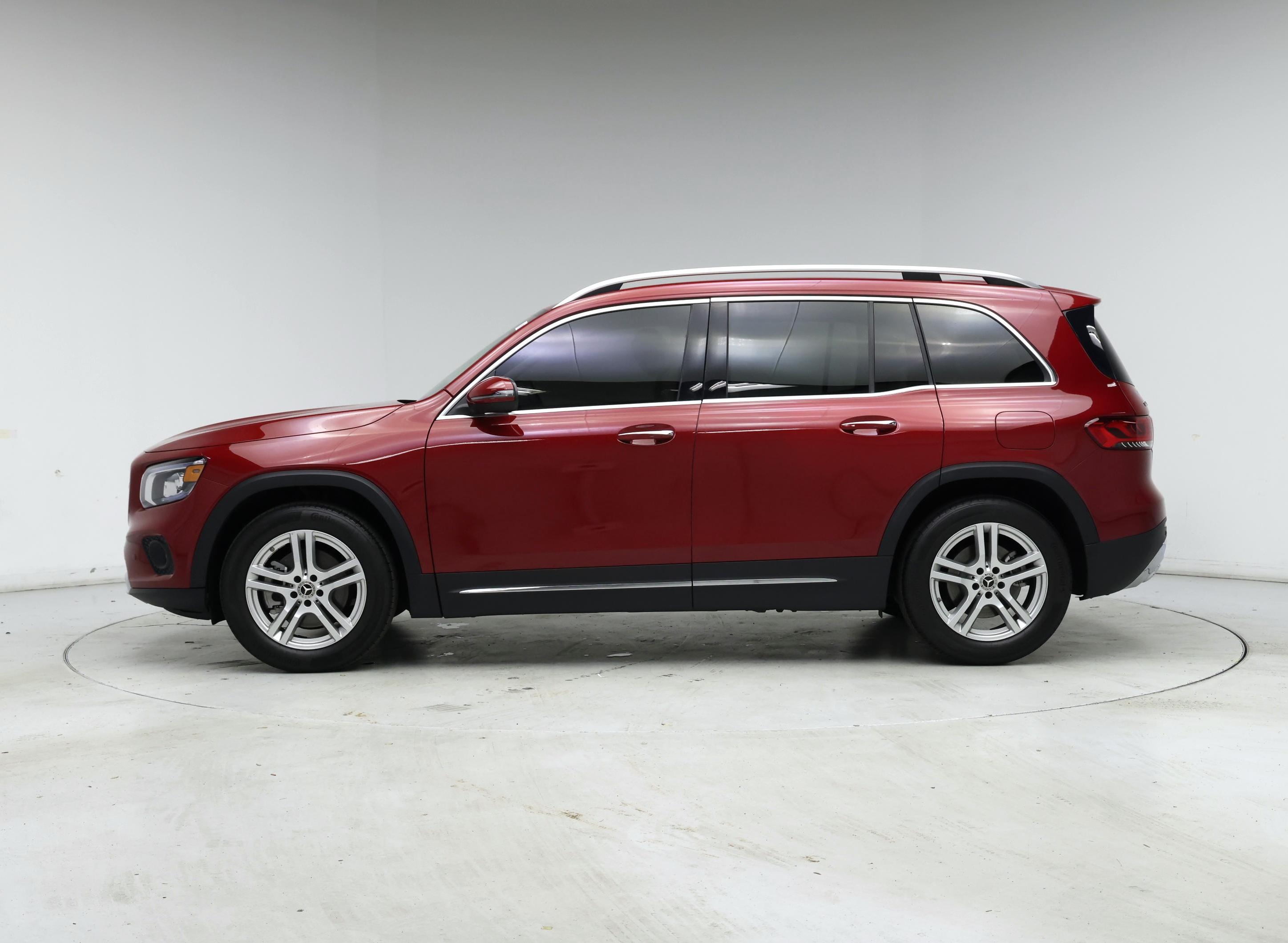 Thumbnail: 2022 Mercedes-Benz GLB - 3