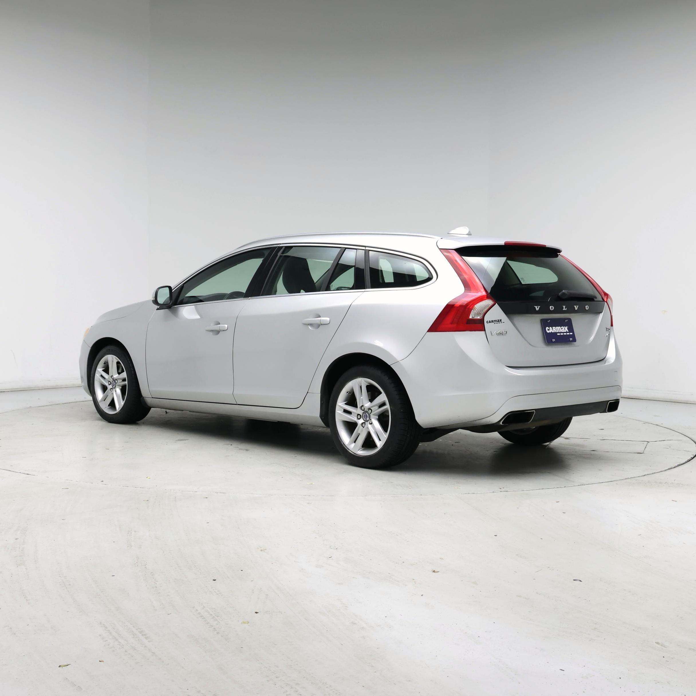 Thumbnail: 2015 Volvo V60 - 2