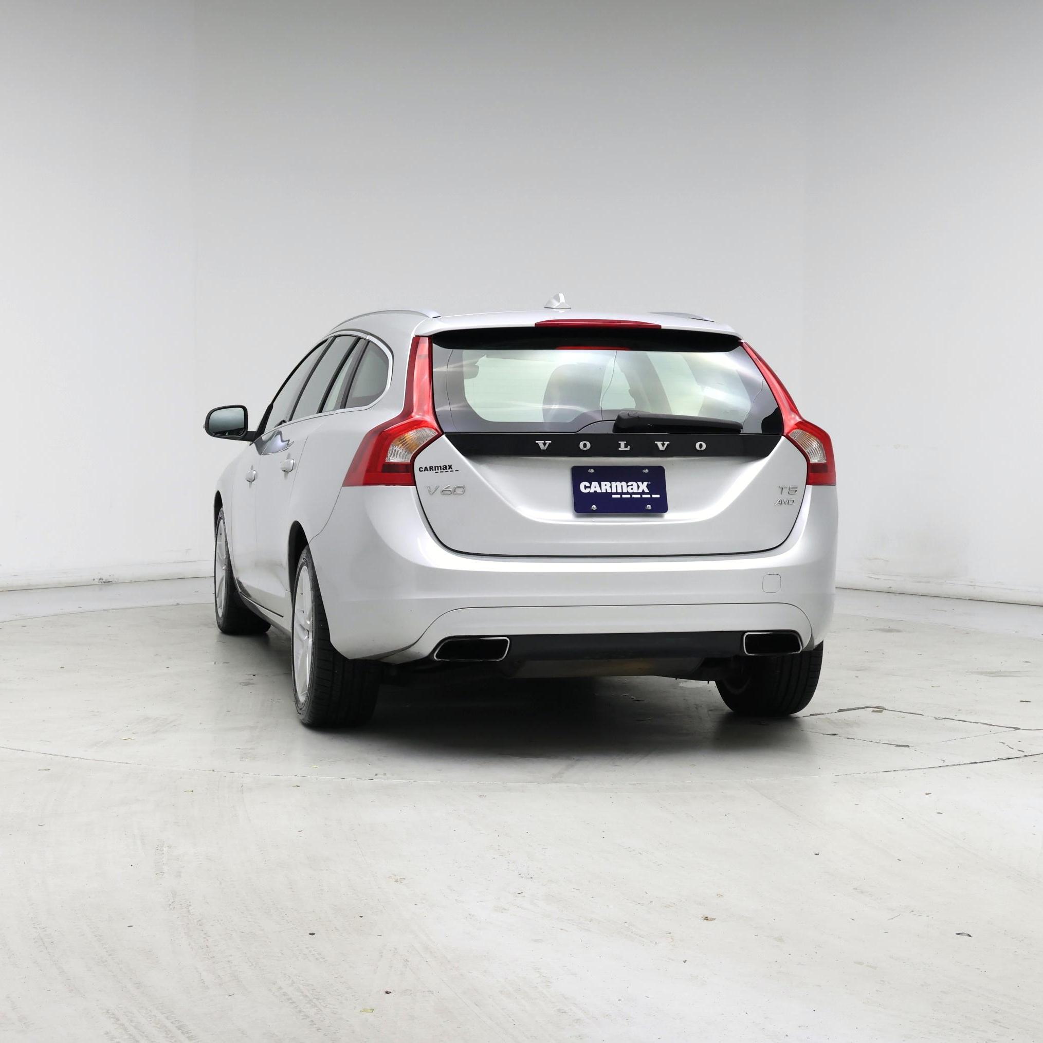 Thumbnail: 2015 Volvo V60 - 6