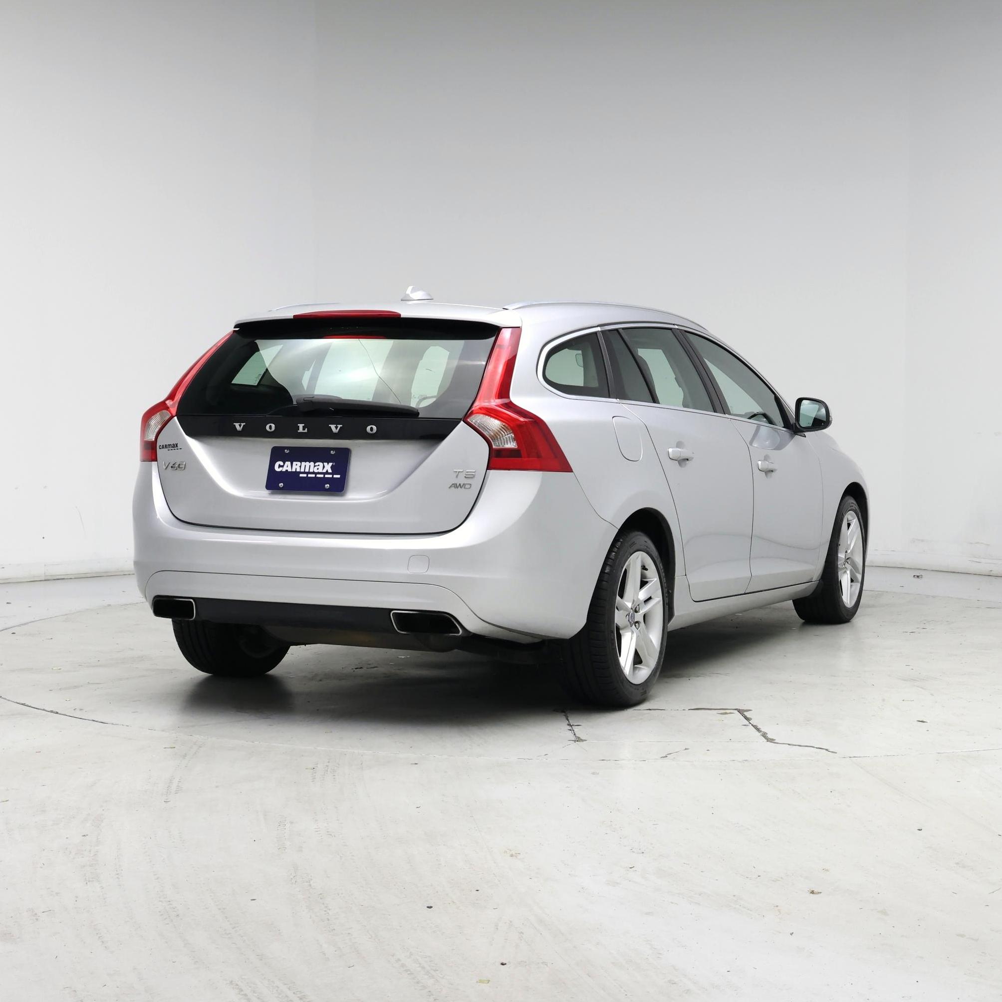 Thumbnail: 2015 Volvo V60 - 8