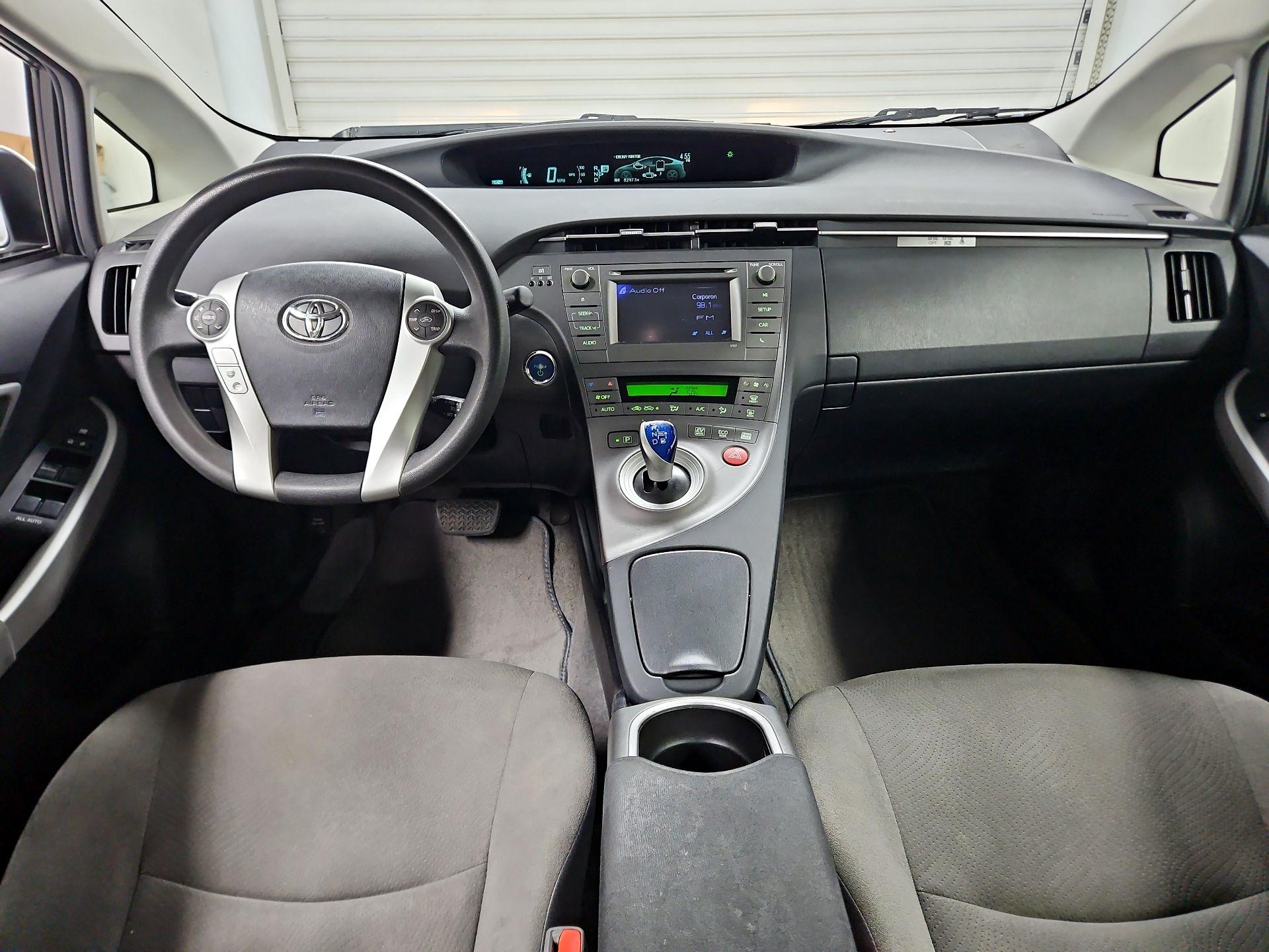 Thumbnail: 2015 Toyota Prius - 9