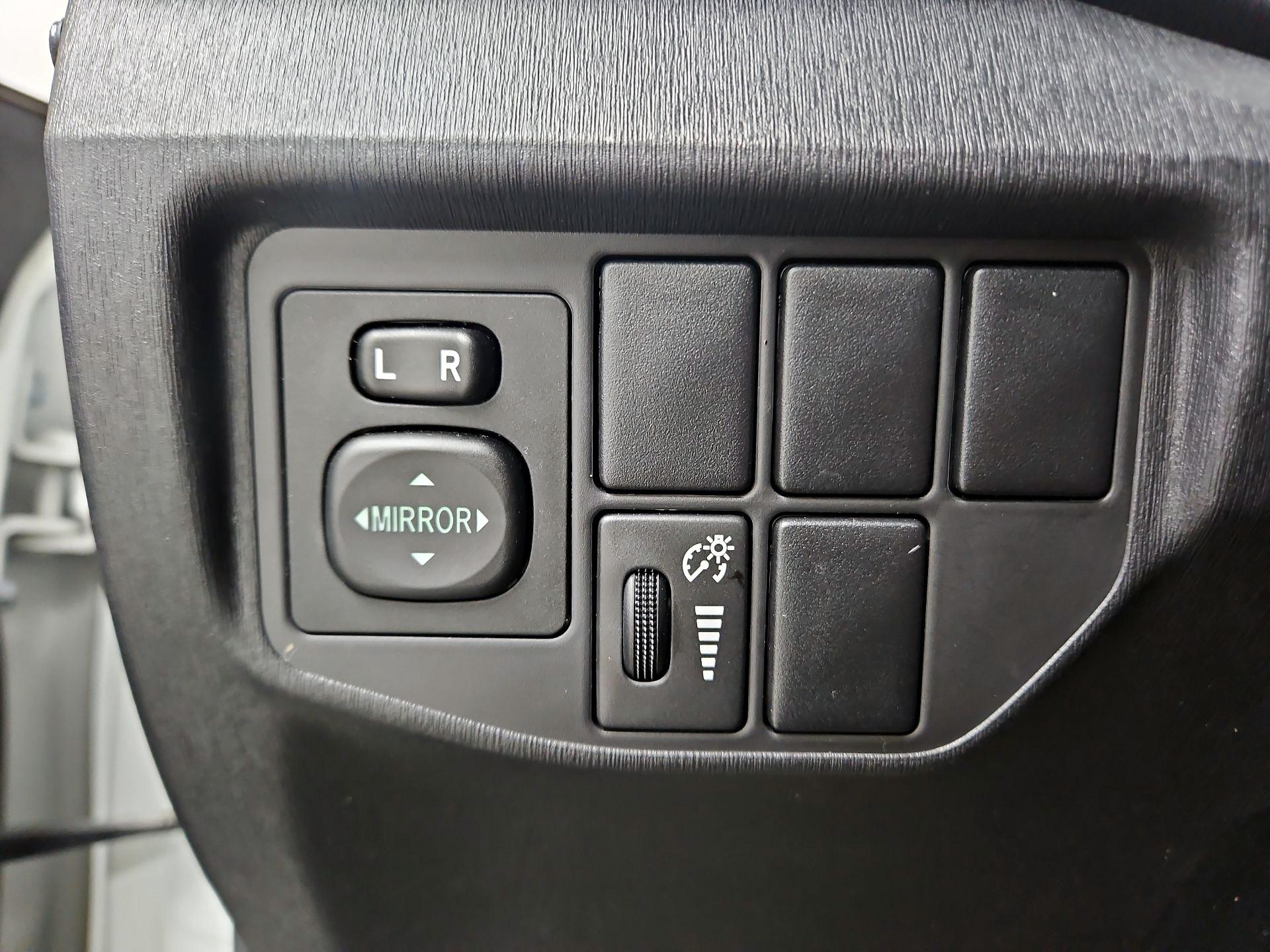 Thumbnail: 2015 Toyota Prius - 13