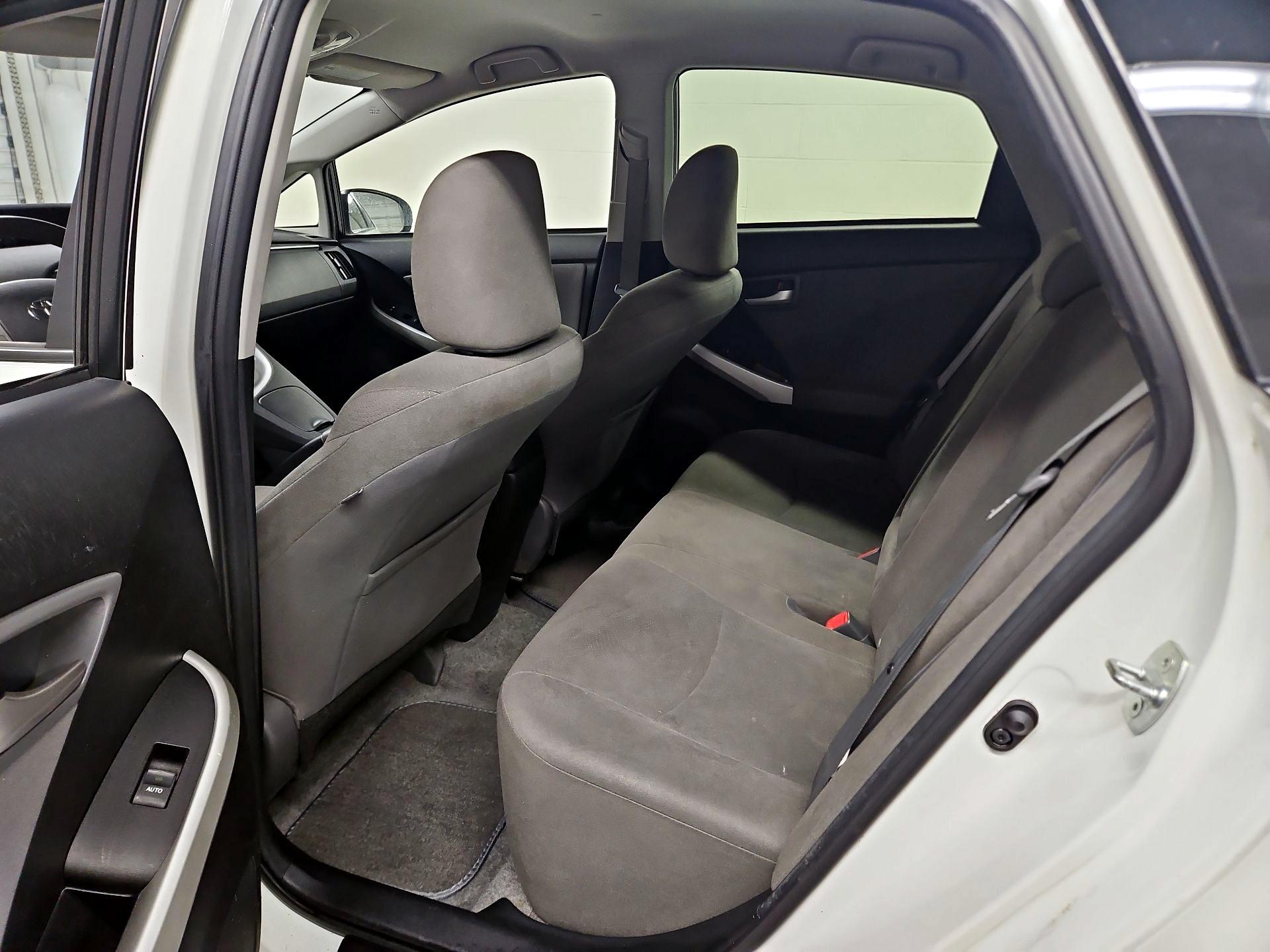 Thumbnail: 2015 Toyota Prius - 19