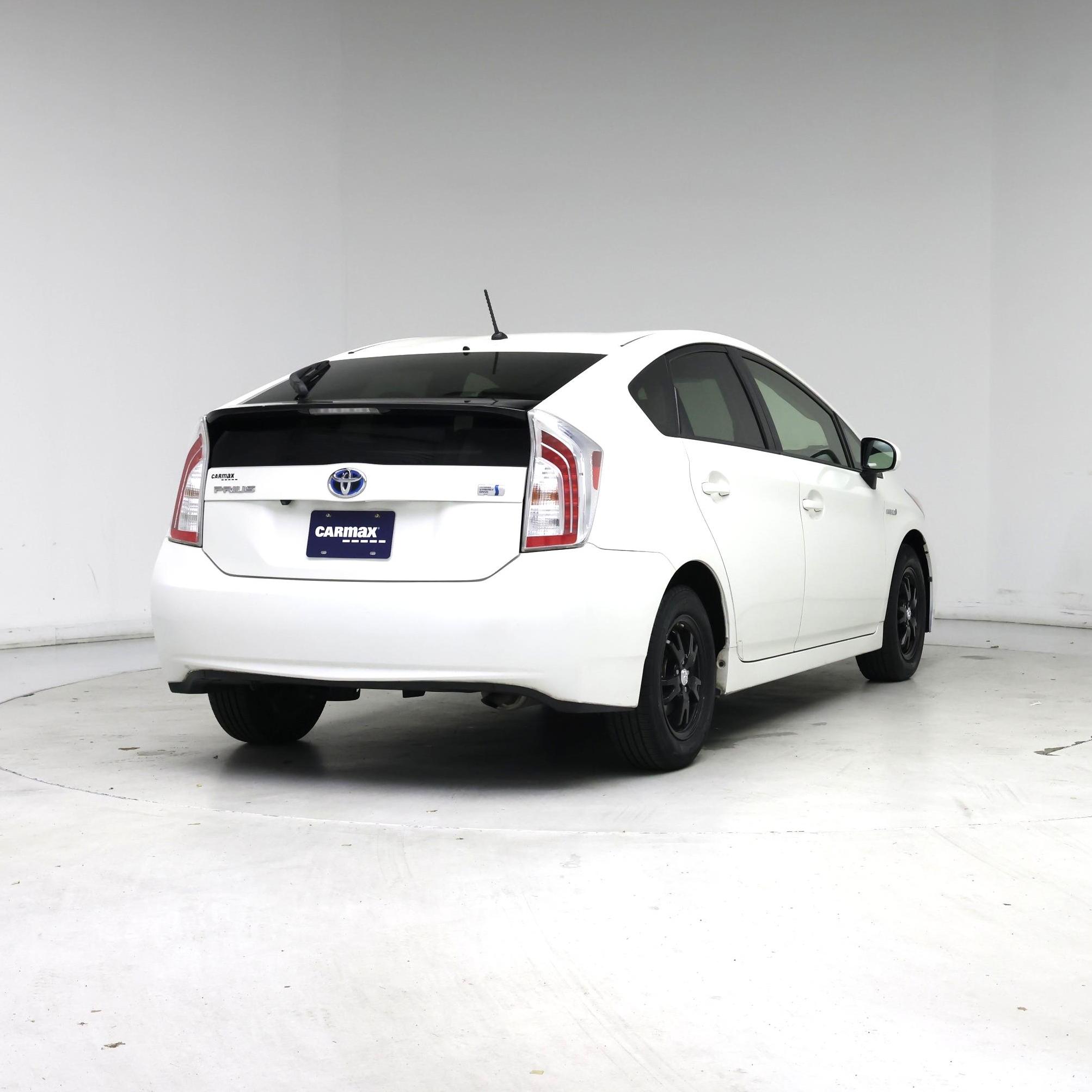 Thumbnail: 2015 Toyota Prius - 8