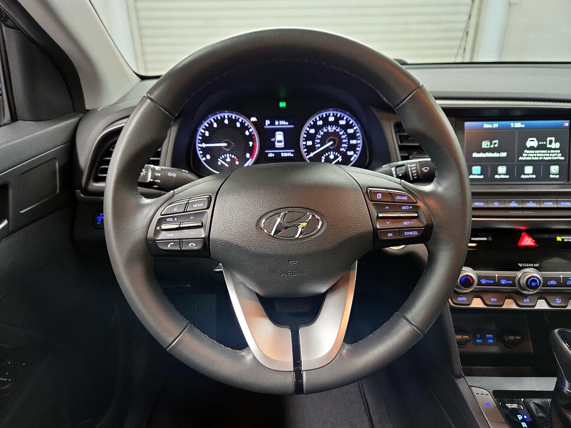 Thumbnail: 2020 Hyundai Elantra - 10