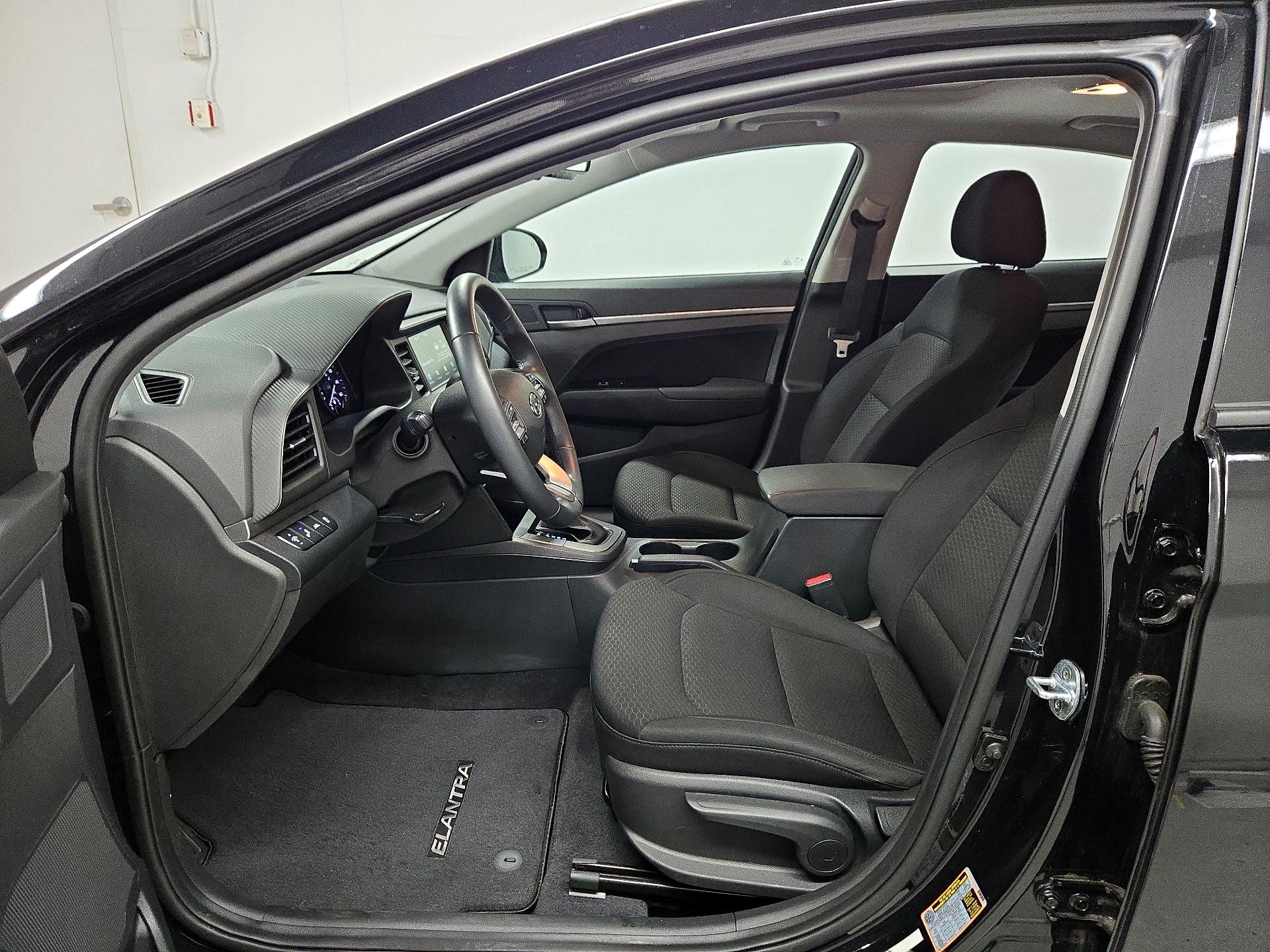 Thumbnail: 2020 Hyundai Elantra - 11