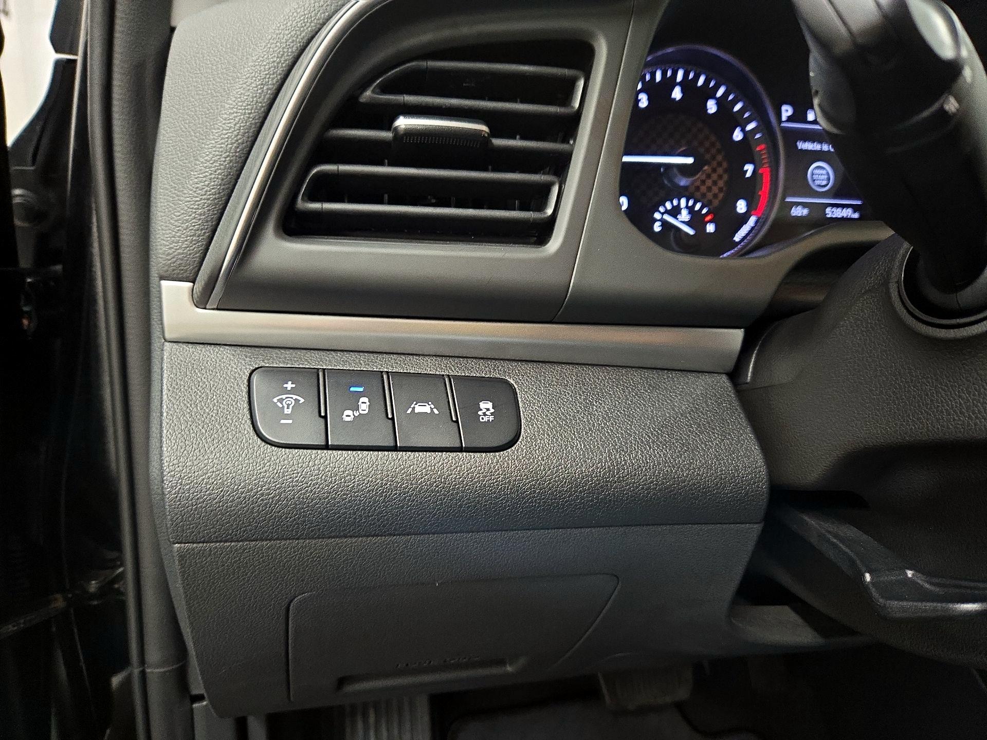 Thumbnail: 2020 Hyundai Elantra - 13