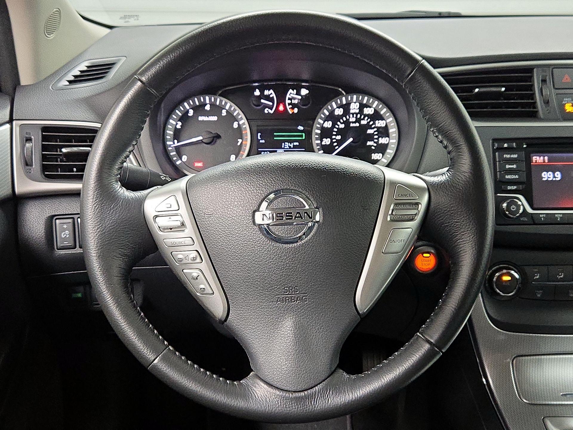 Thumbnail: 2015 Nissan Sentra - 10