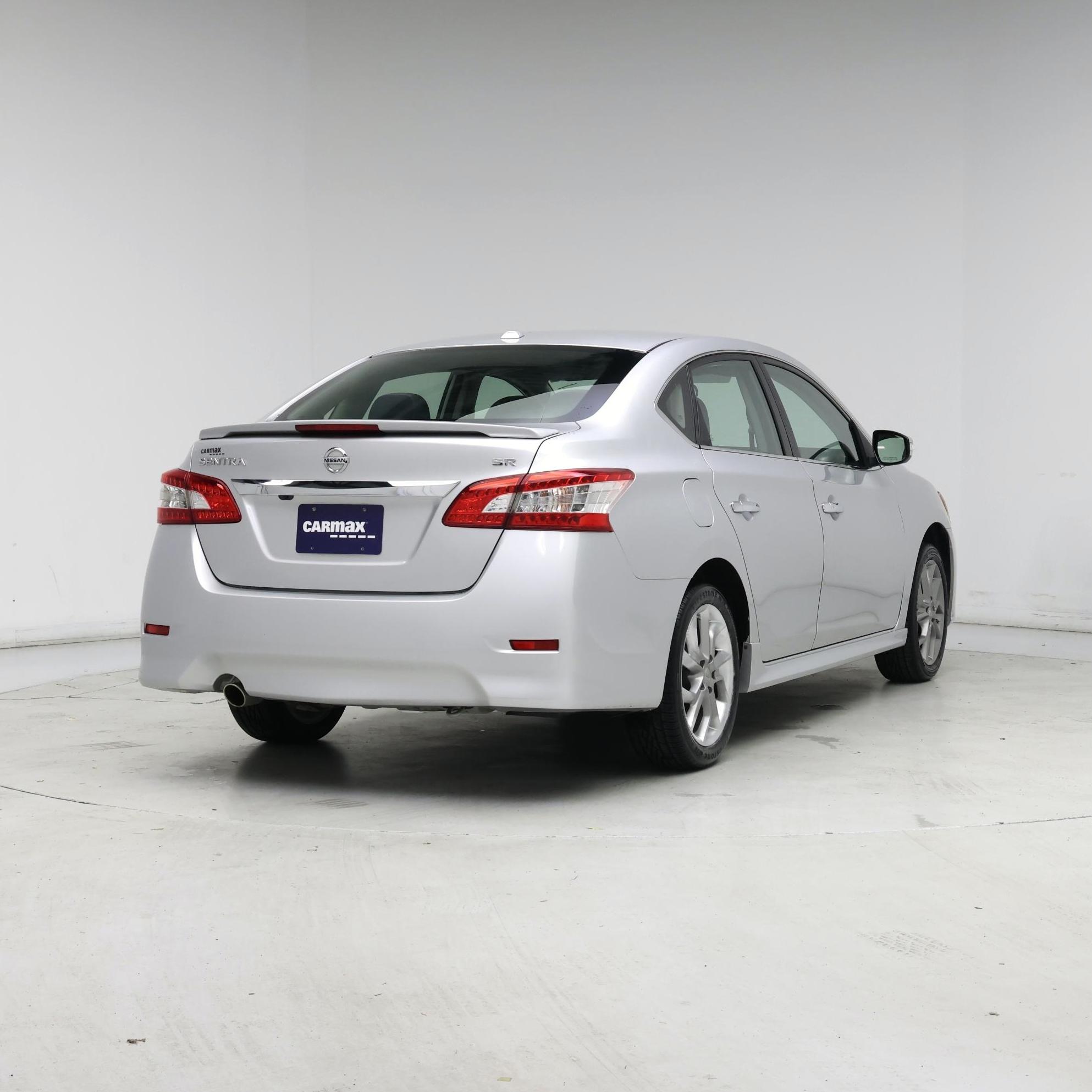 Thumbnail: 2015 Nissan Sentra - 8
