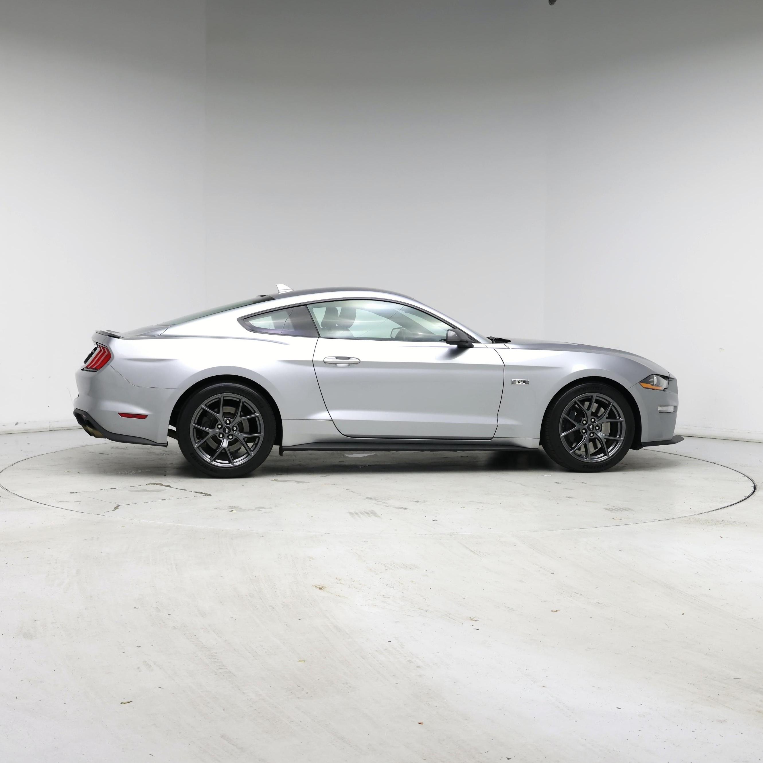 Thumbnail: 2021 Ford Mustang - 7