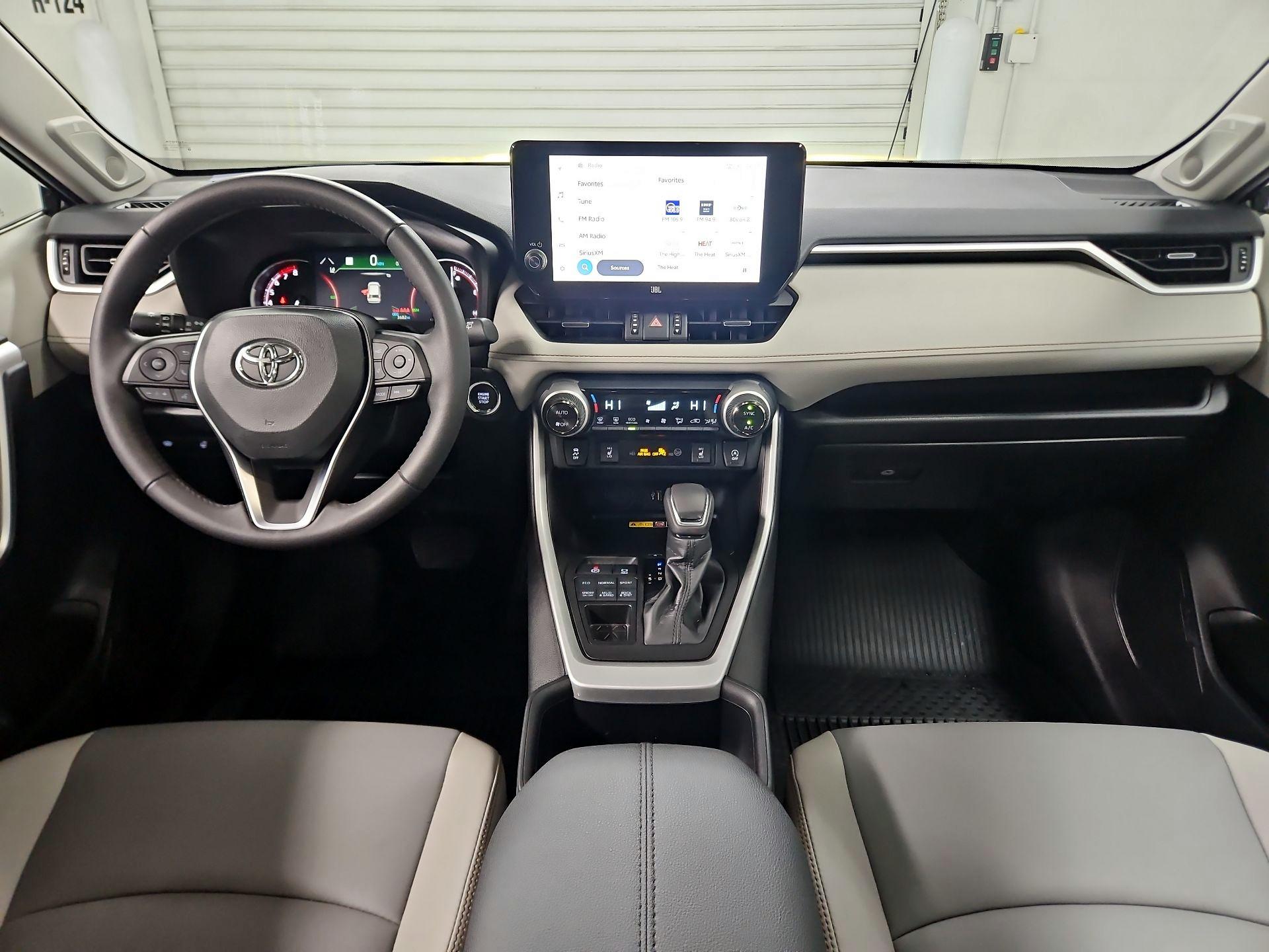 Thumbnail: 2024 Toyota RAV4 - 9