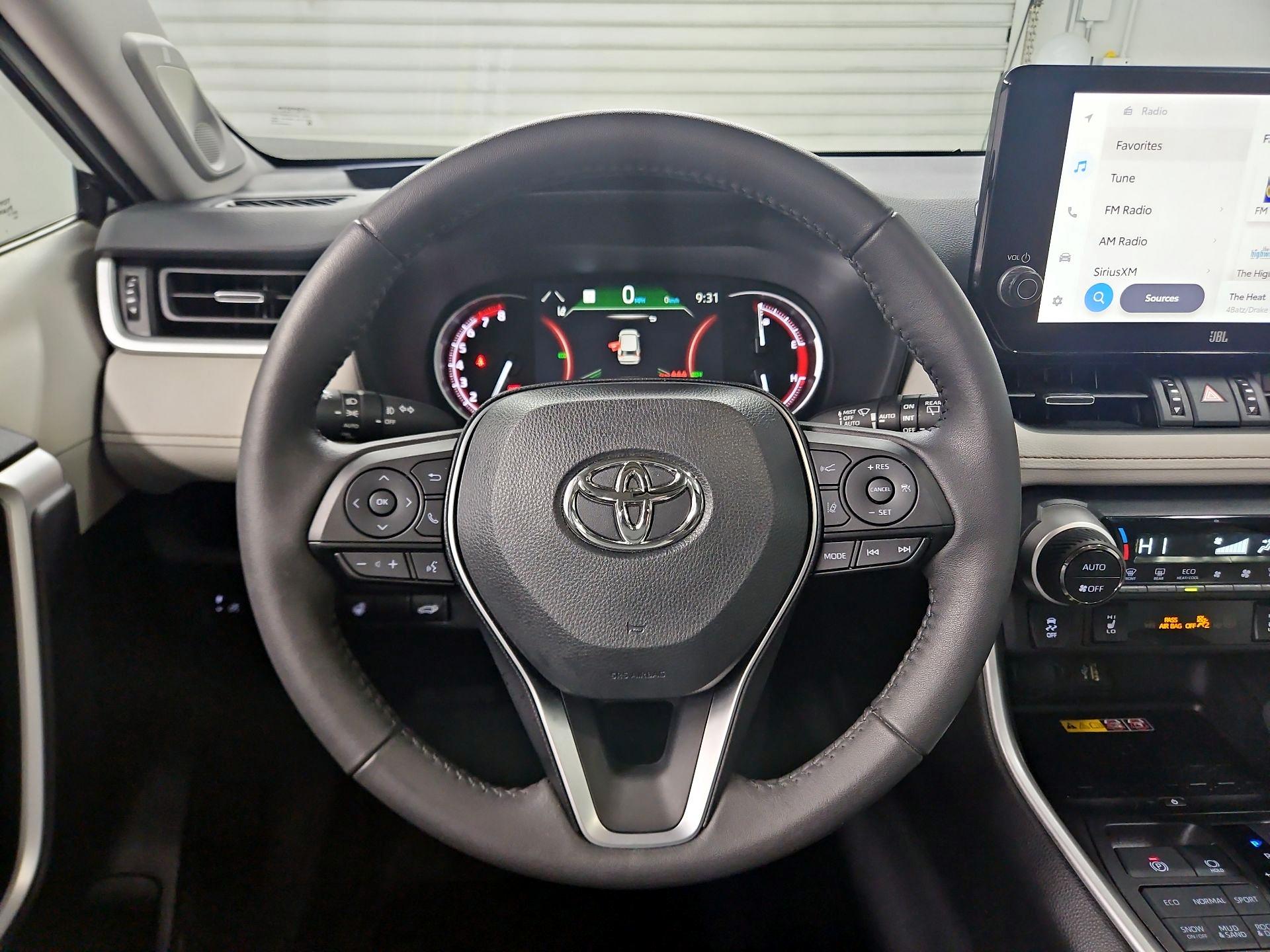 Thumbnail: 2024 Toyota RAV4 - 10