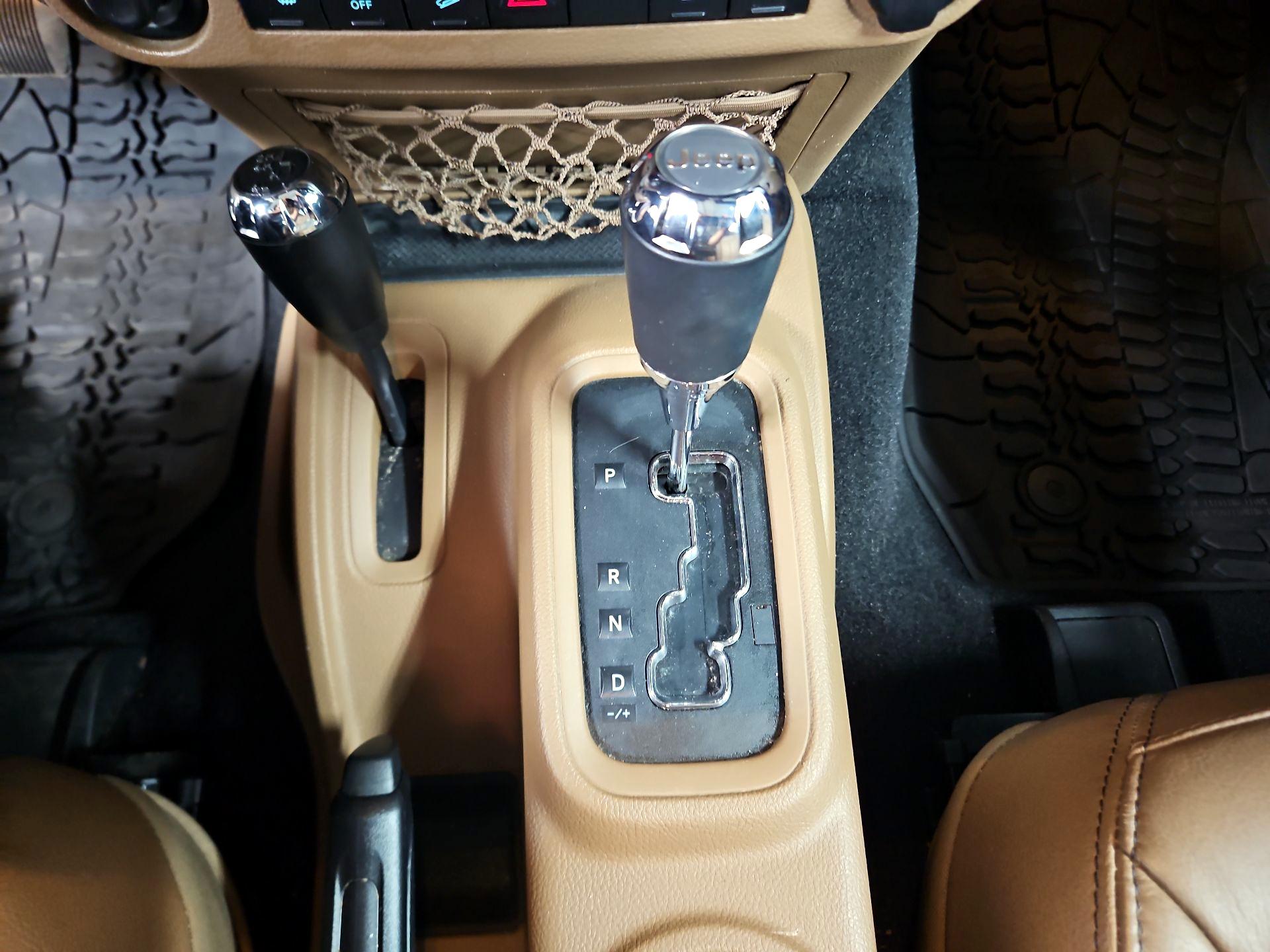 Thumbnail: 2018 Jeep Wrangler - 15