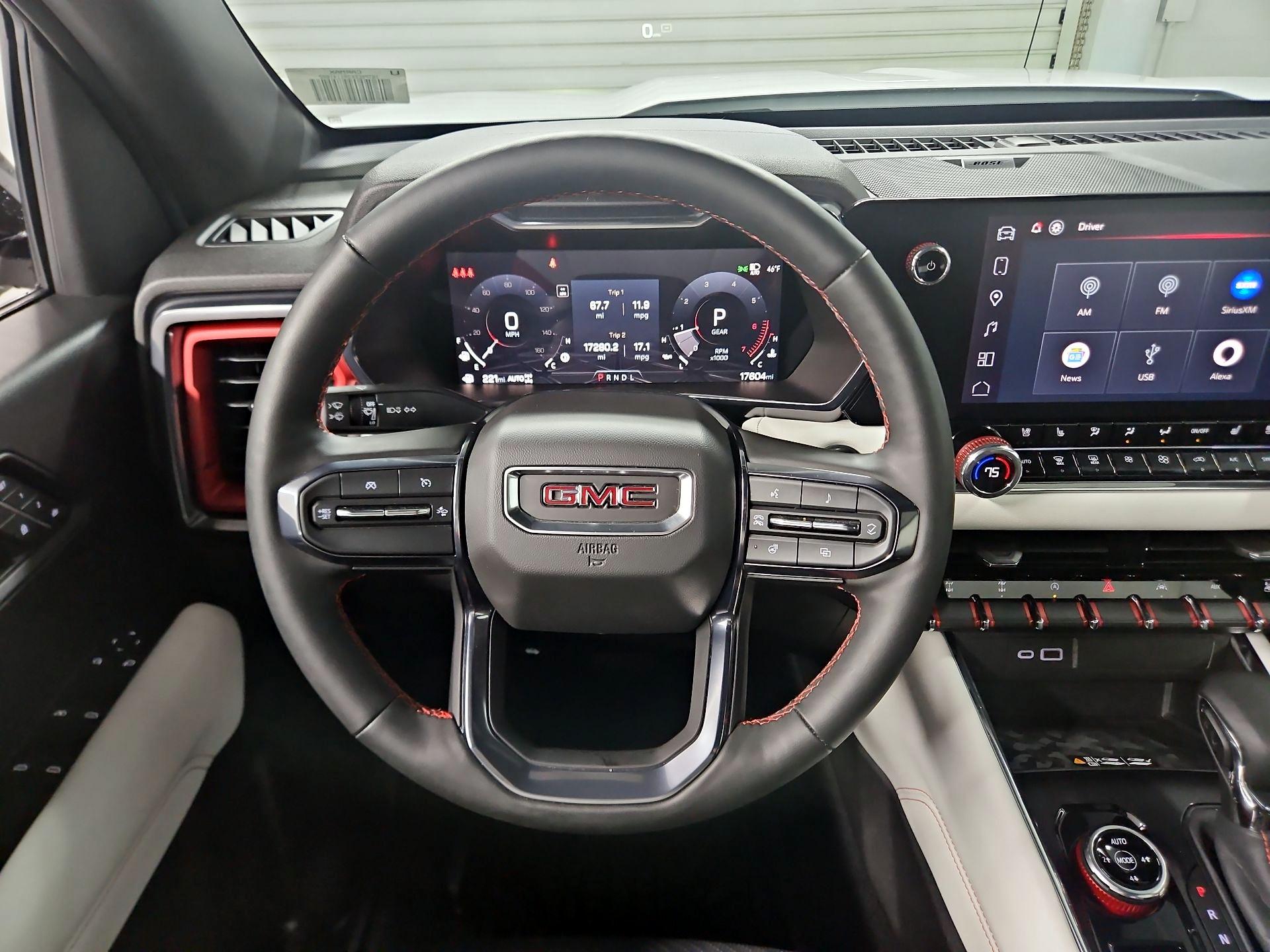 Thumbnail: 2024 GMC Canyon - 10