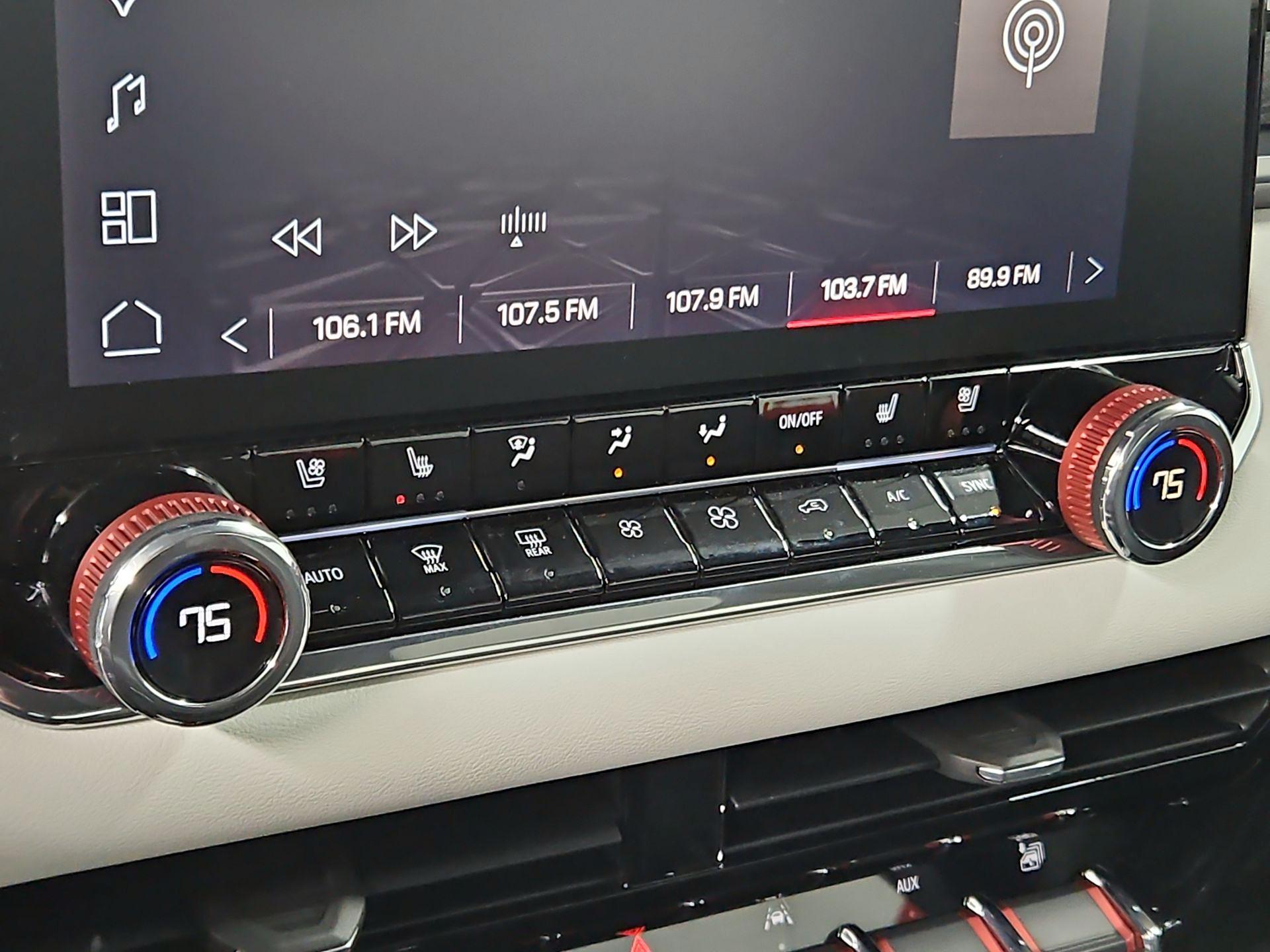 Thumbnail: 2024 GMC Canyon - 16