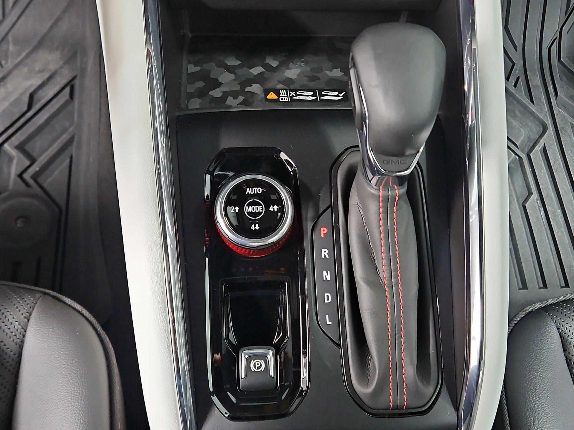 Thumbnail: 2024 GMC Canyon - 17