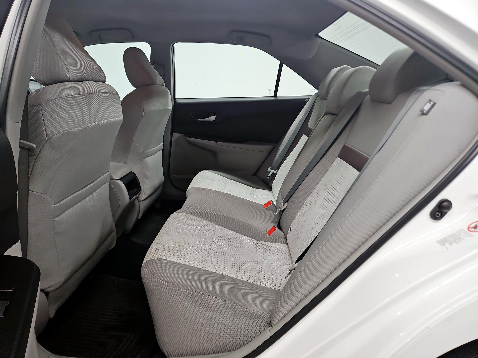 Thumbnail: 2014 Toyota Camry - 18