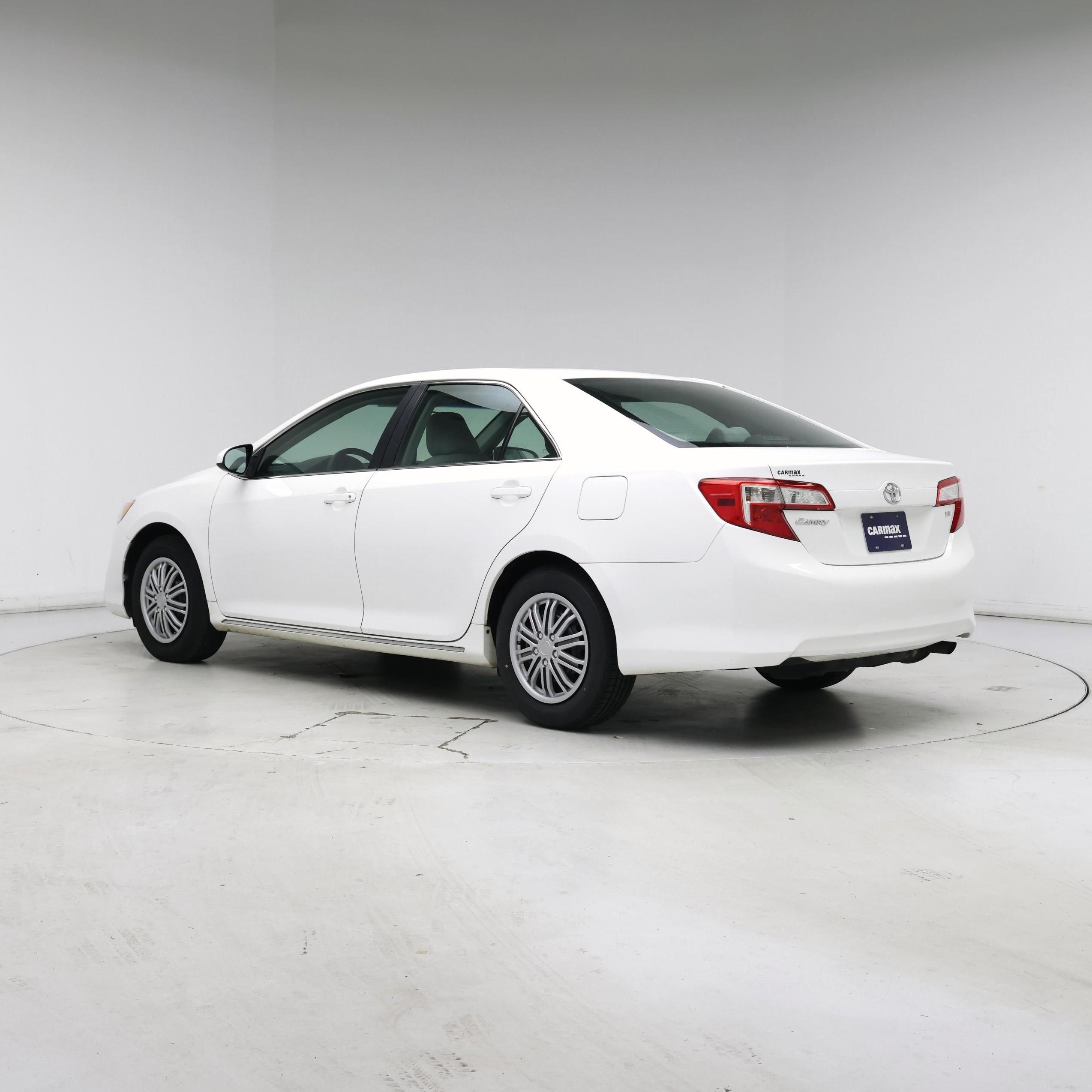 Thumbnail: 2014 Toyota Camry - 2