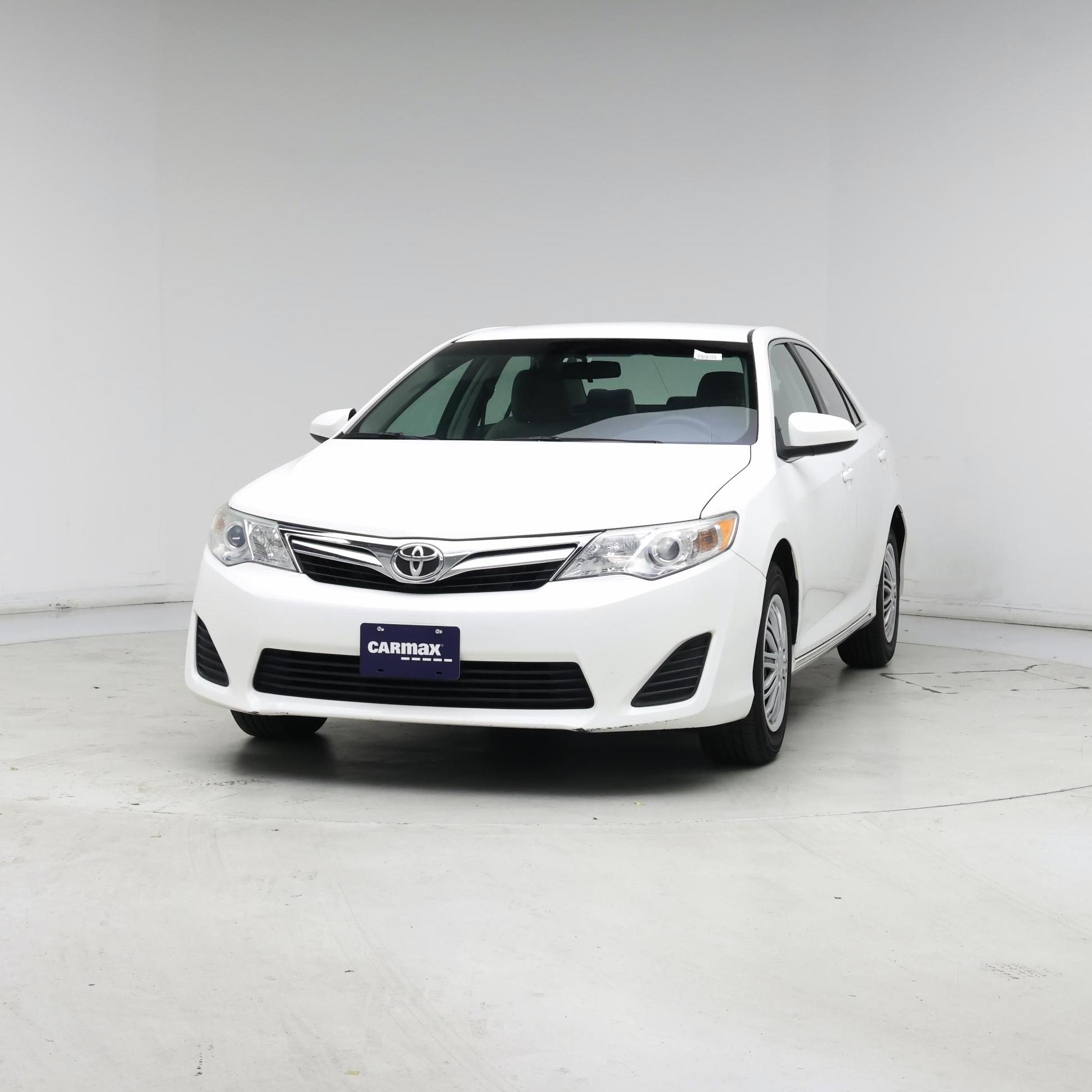 Thumbnail: 2014 Toyota Camry - 4