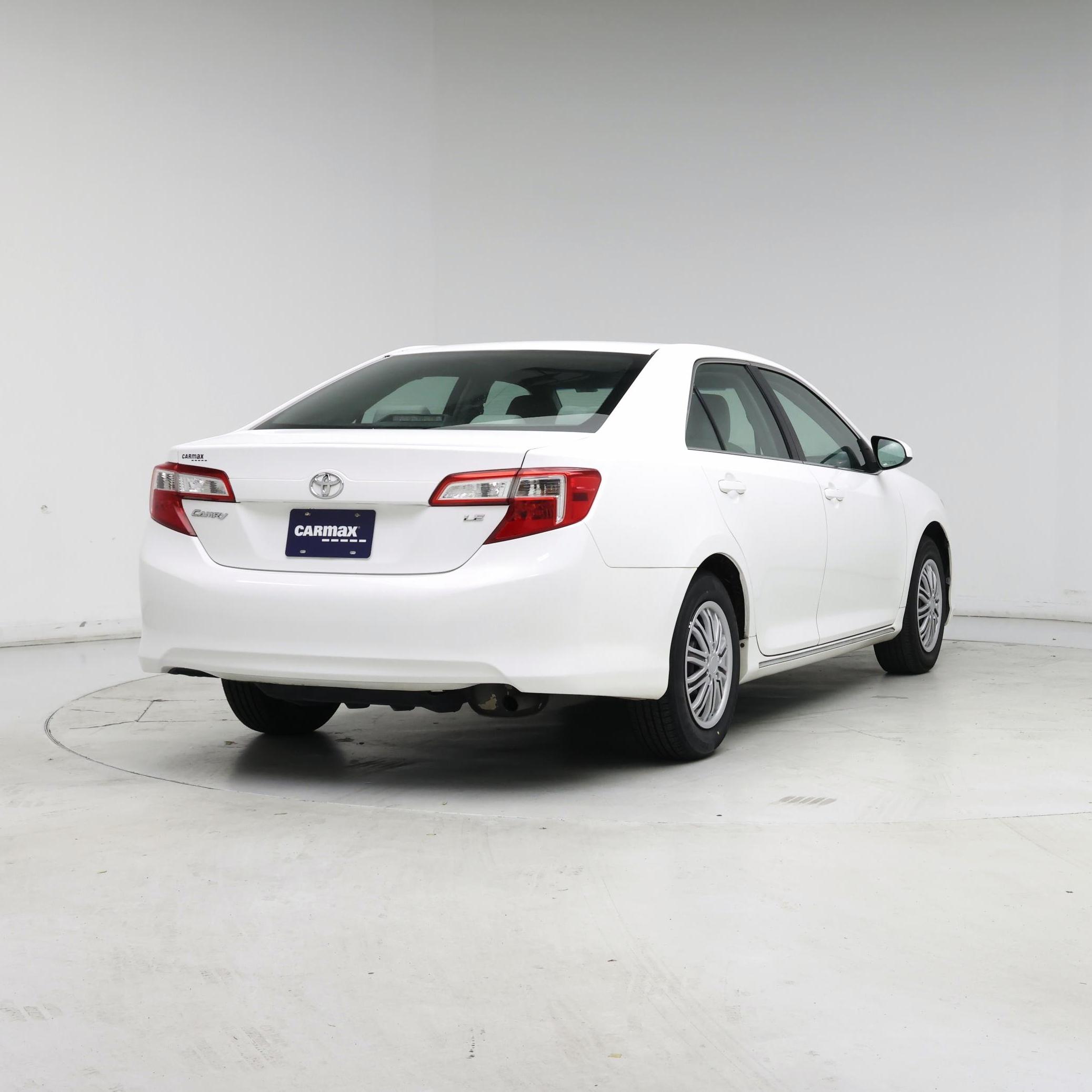 Thumbnail: 2014 Toyota Camry - 8