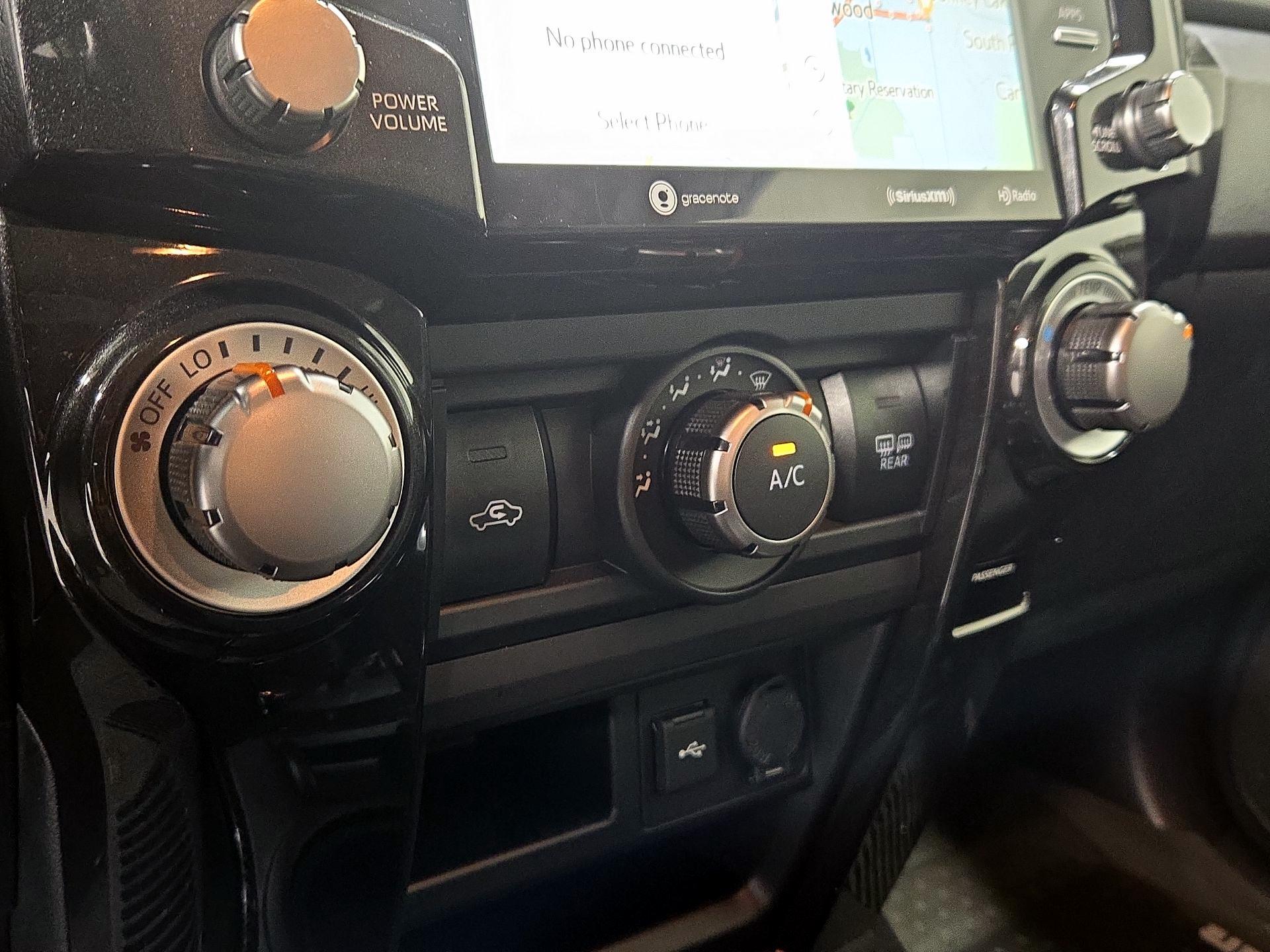 Thumbnail: 2021 Toyota 4Runner - 17