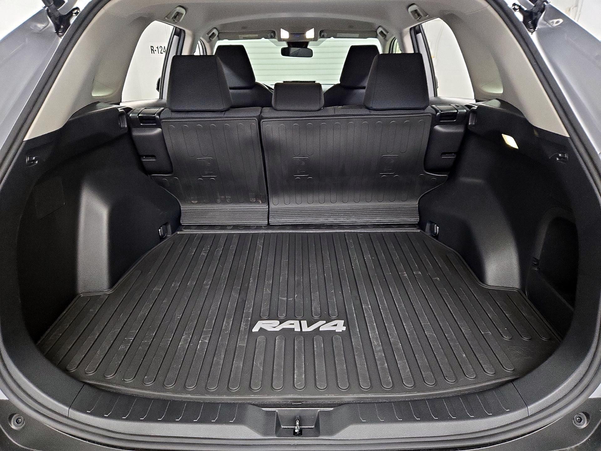 Thumbnail: 2025 Toyota RAV4 - 20