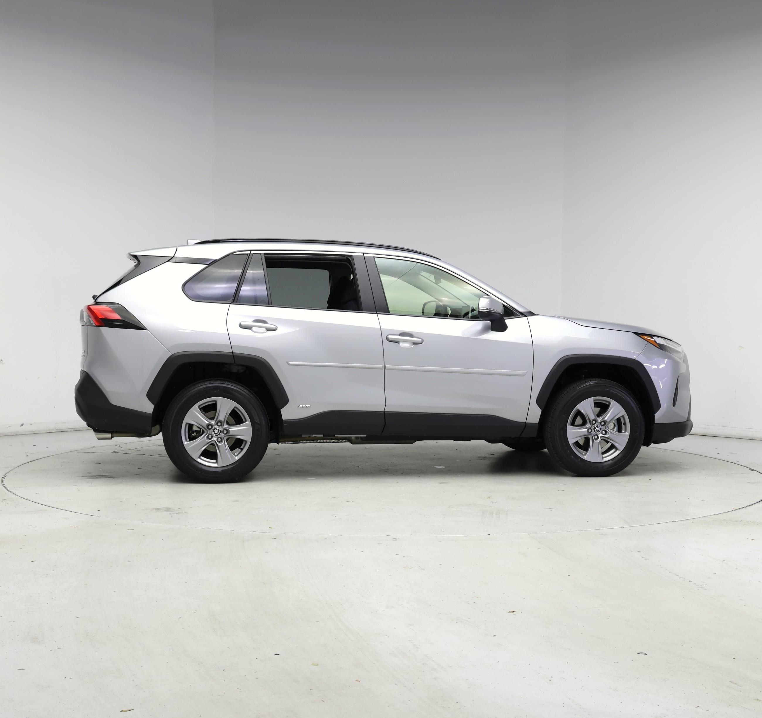 Thumbnail: 2025 Toyota RAV4 - 7