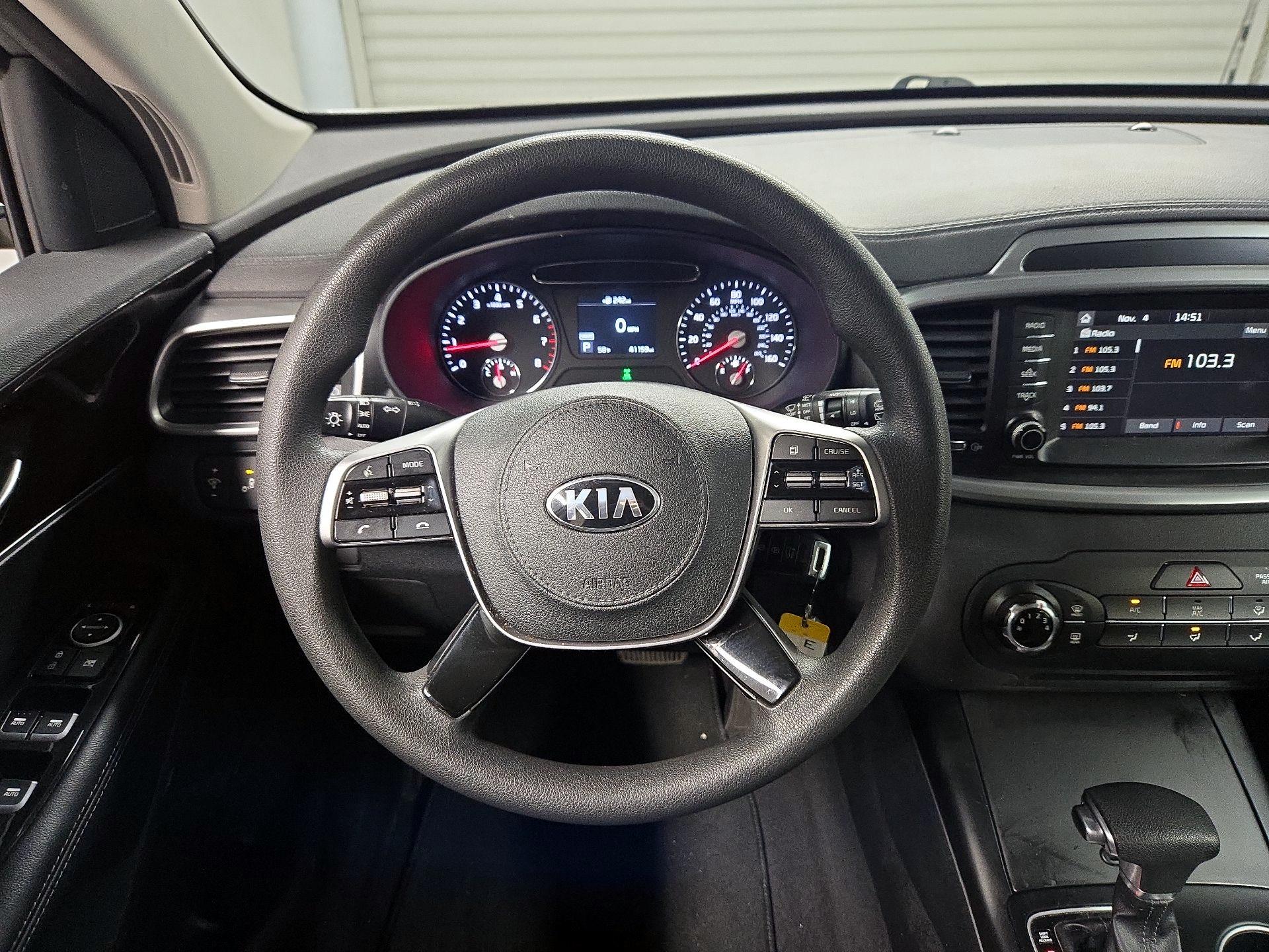 Thumbnail: 2019 Kia Sorento - 10