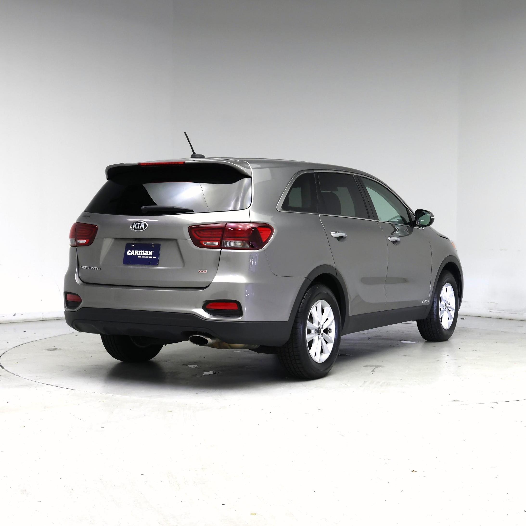 Thumbnail: 2019 Kia Sorento - 8