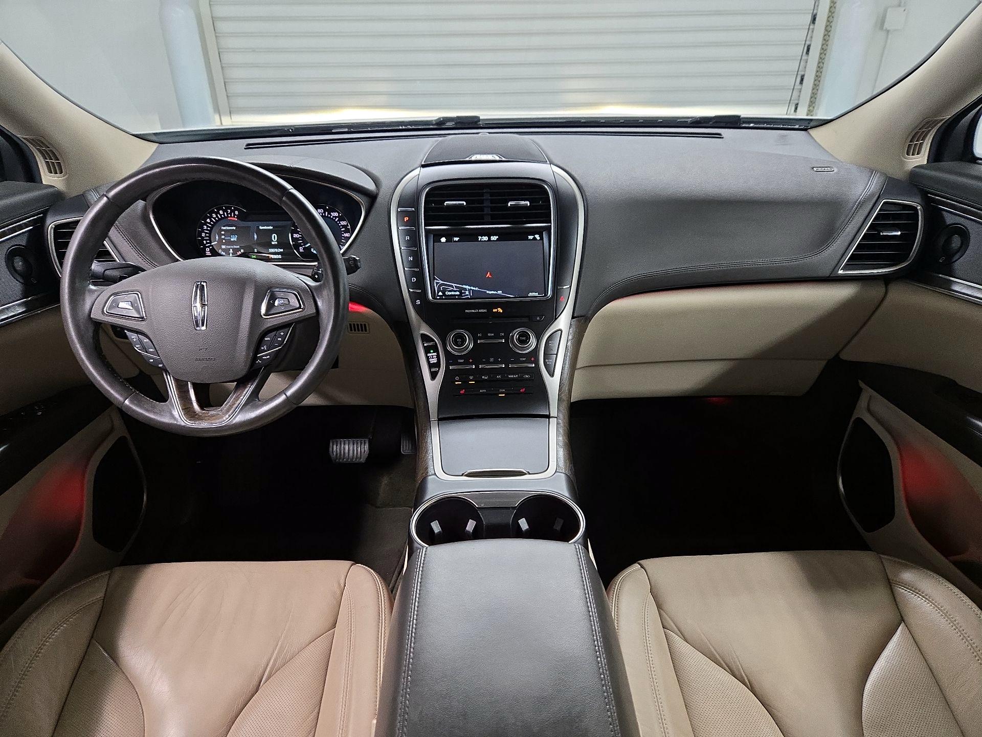 Thumbnail: 2017 Lincoln MKX - 9